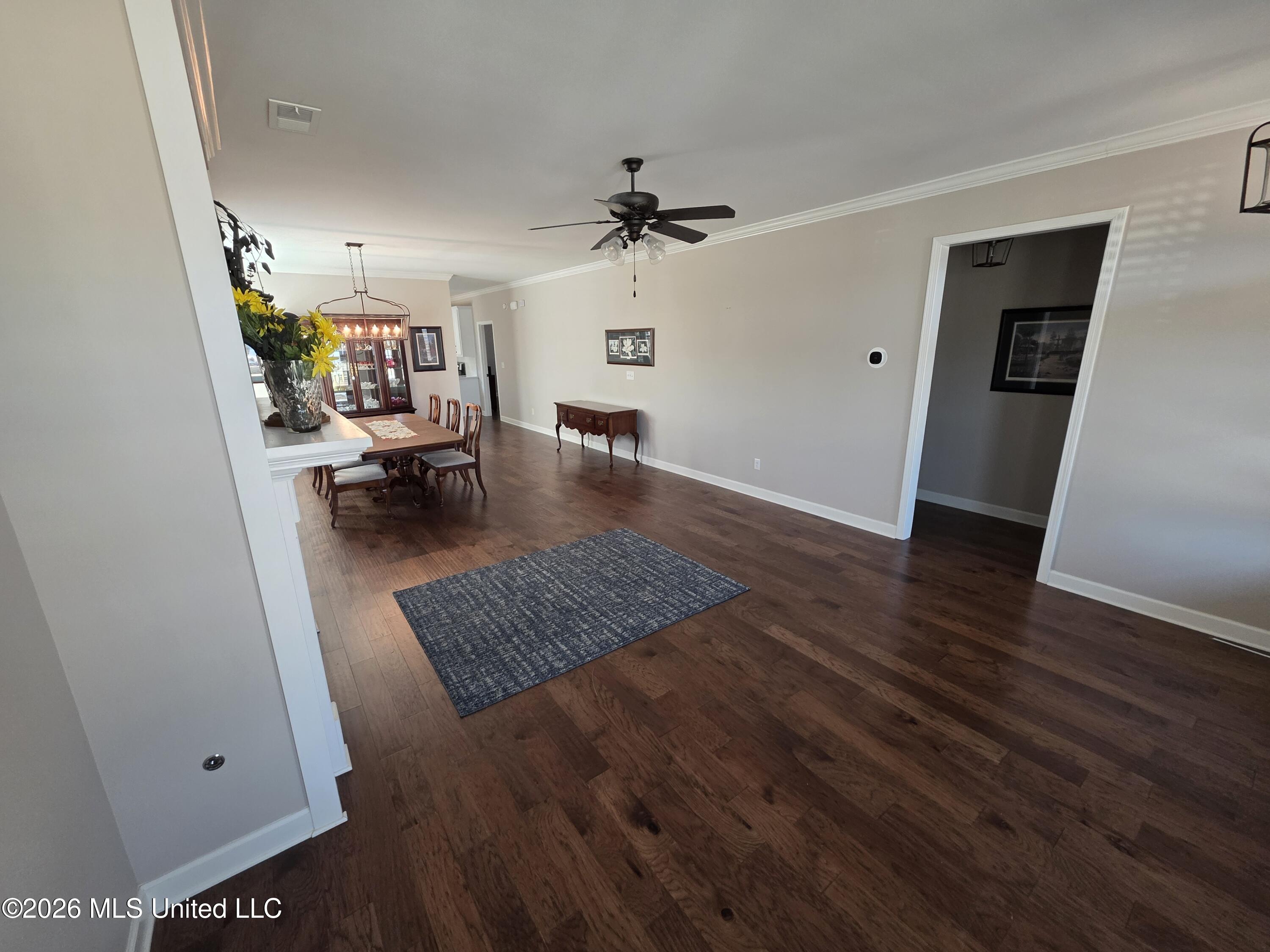 7291 Wind Drive Property Photo 9