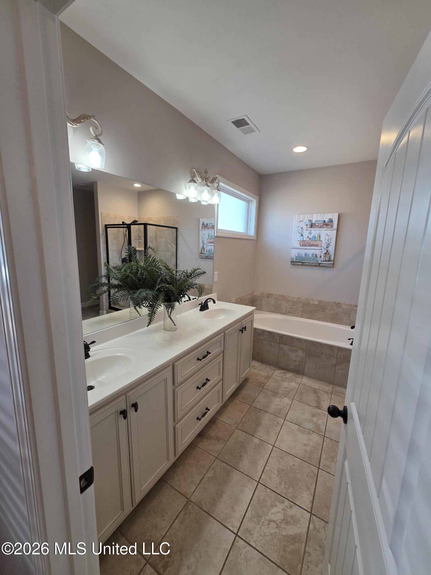 7291 Wind Drive Property Photo 20