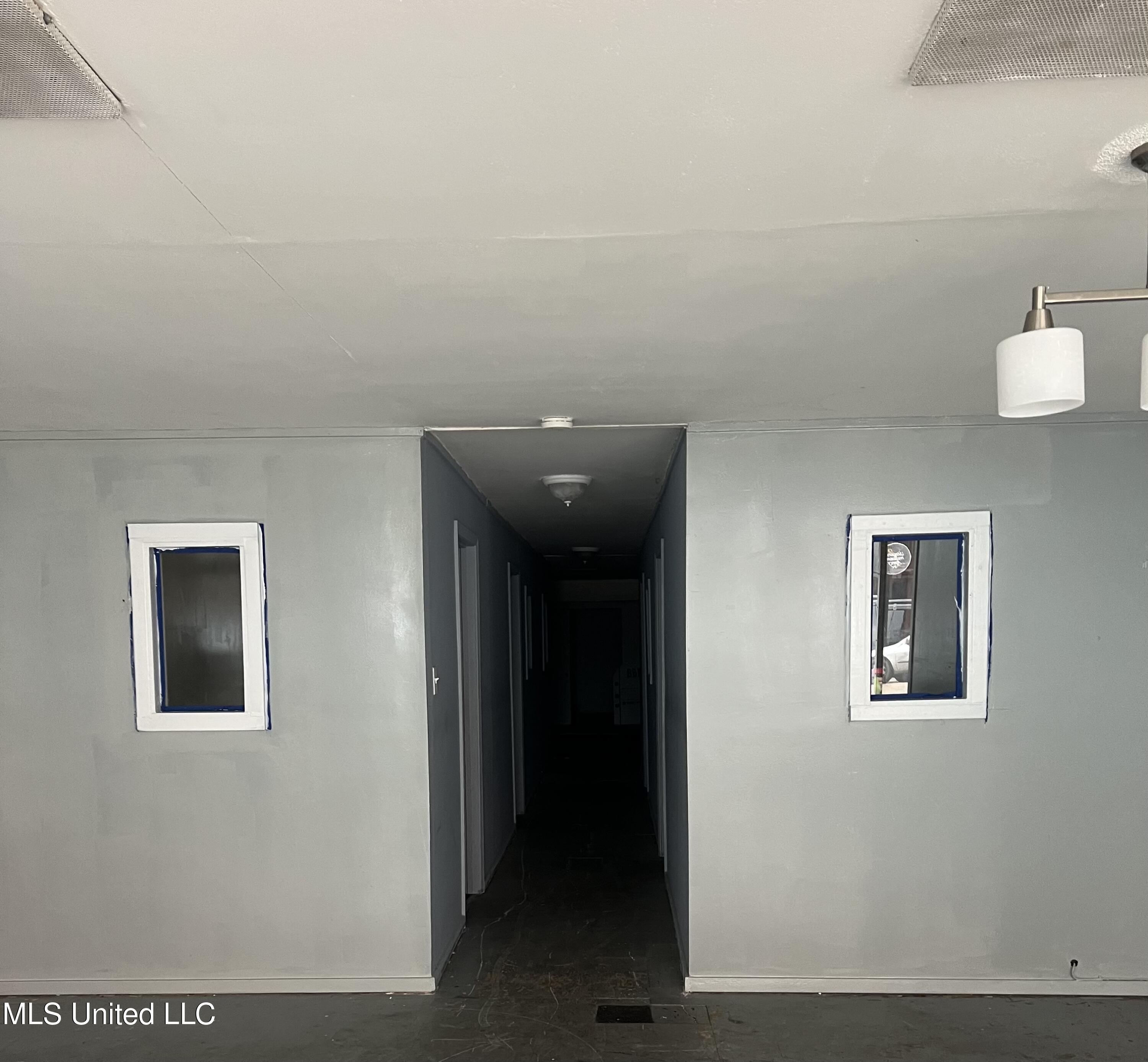 230 S Main Street Property Photo 2