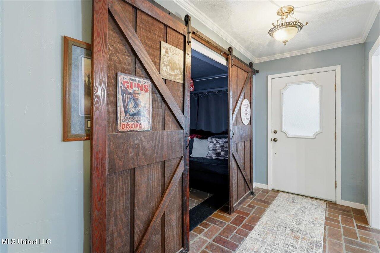 229 Greenfield Place Property Photo 3