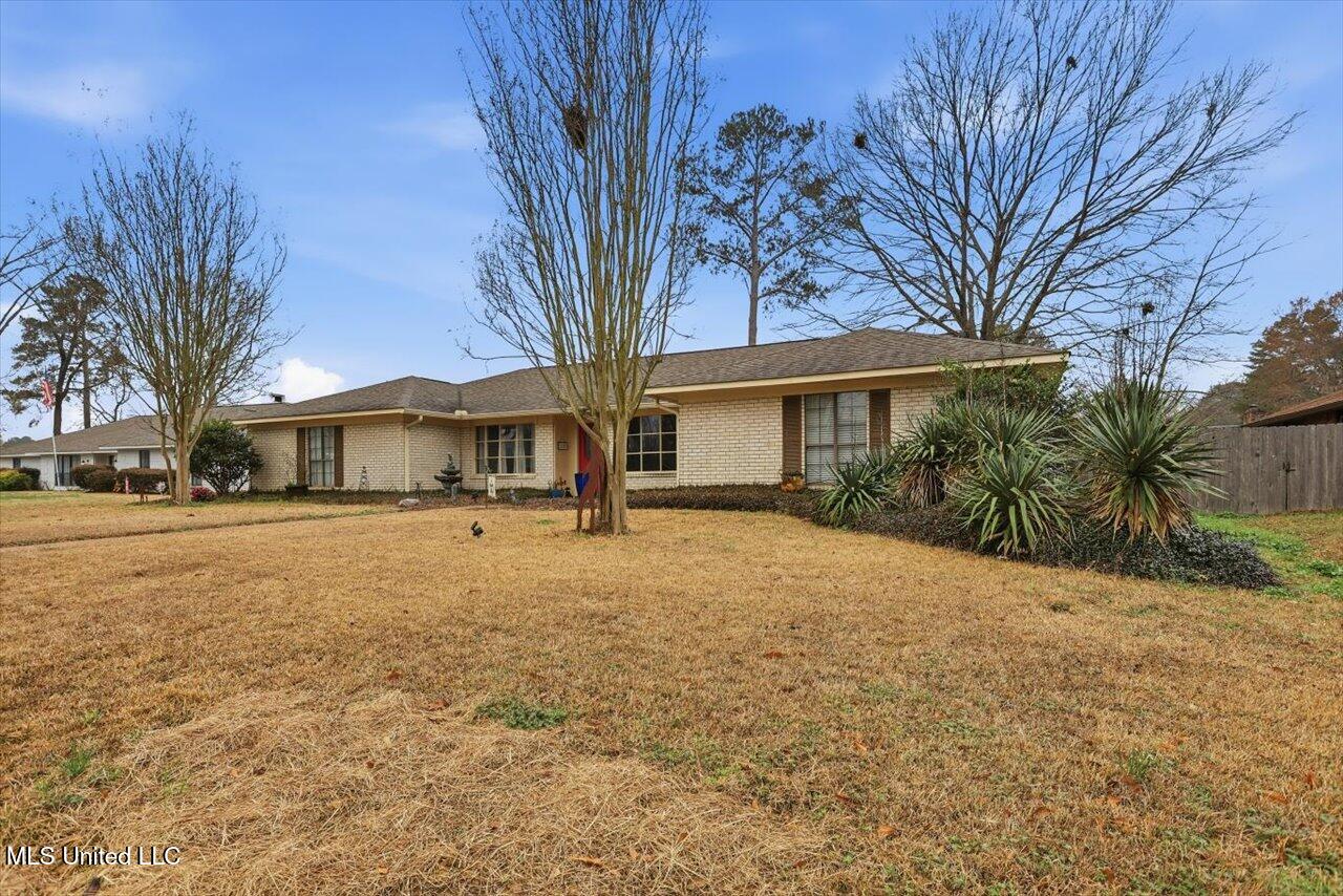 229 Greenfield Place Property Photo 33