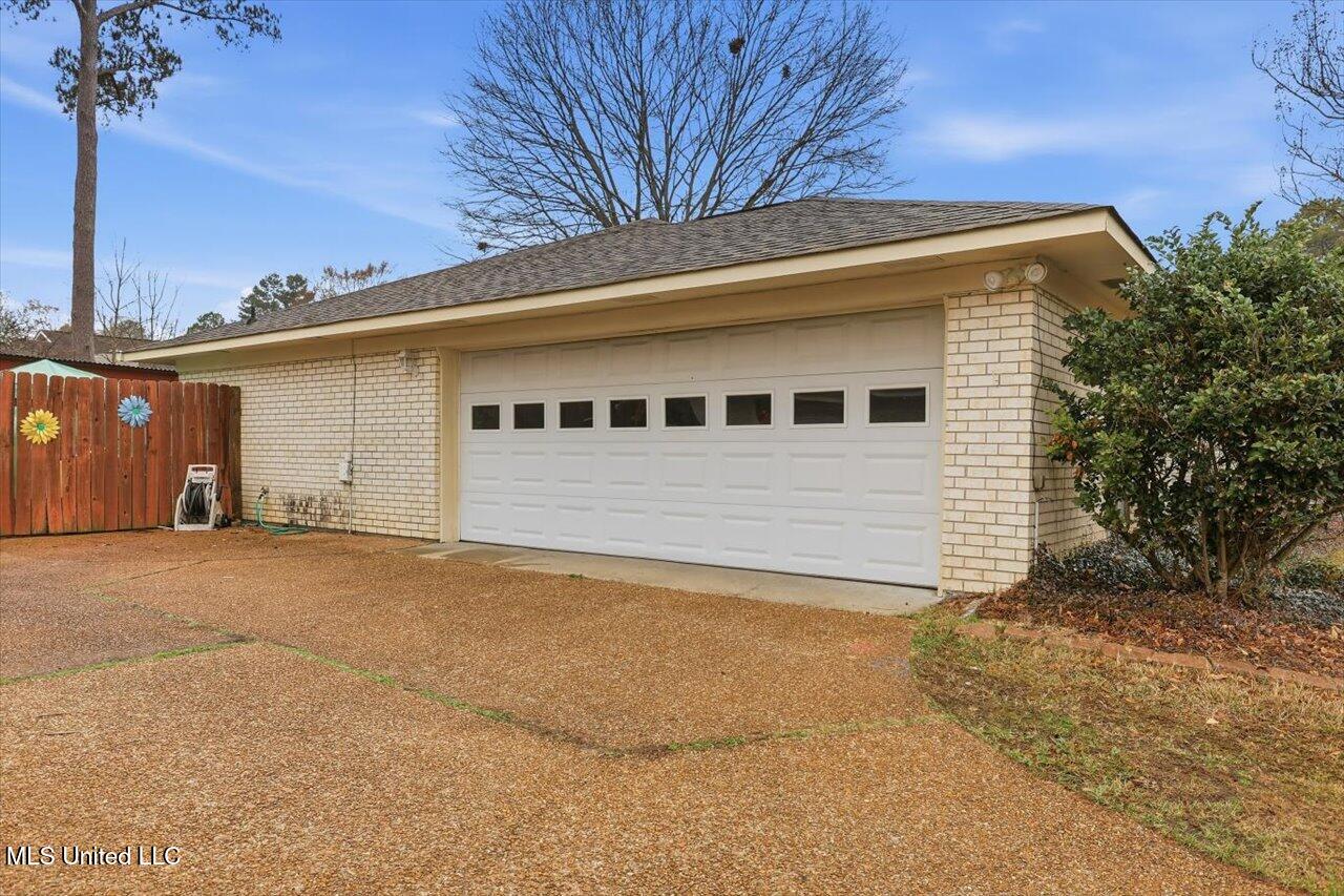 229 Greenfield Place Property Photo 34