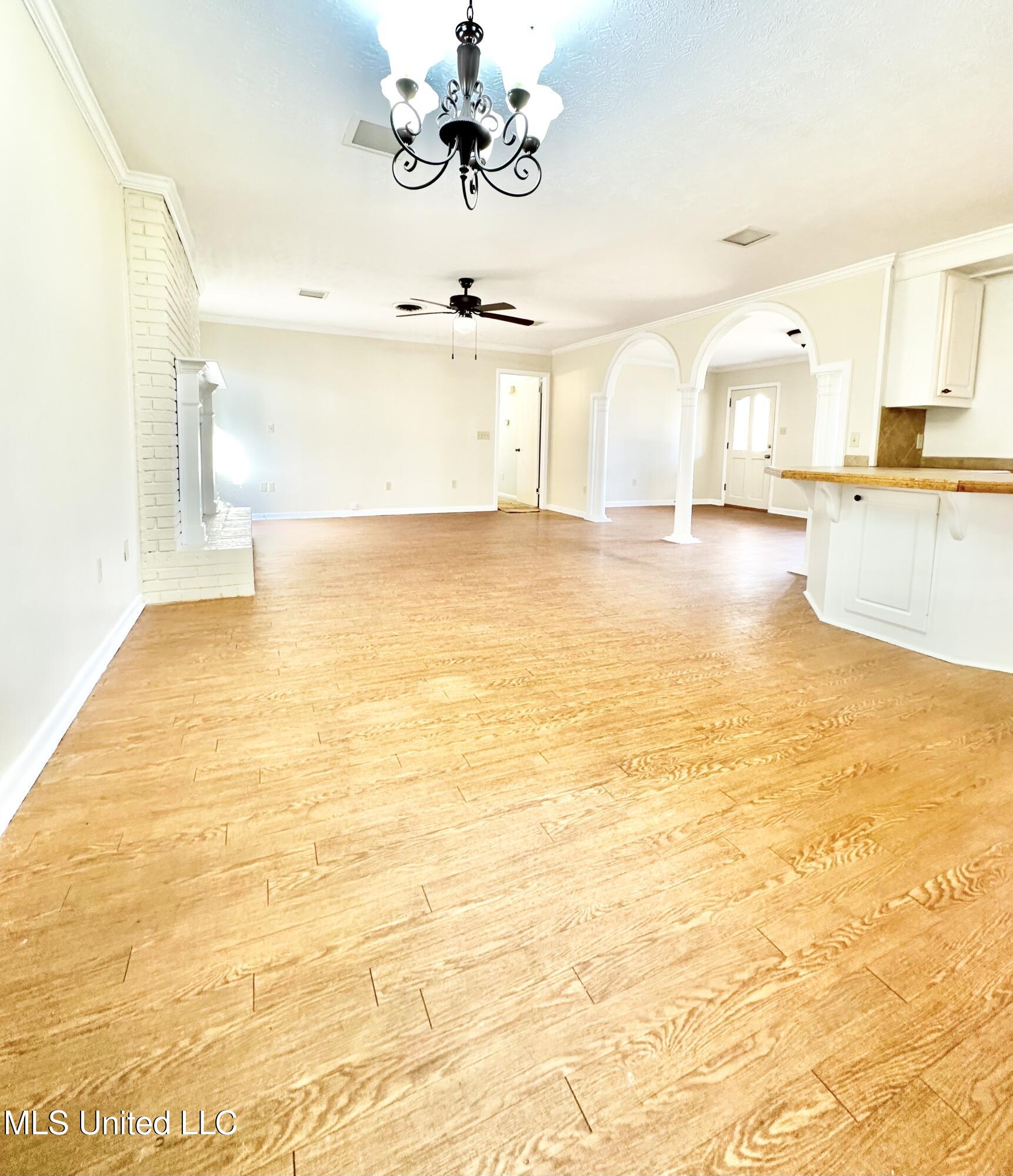 1002 Mark Drive Property Photo 13