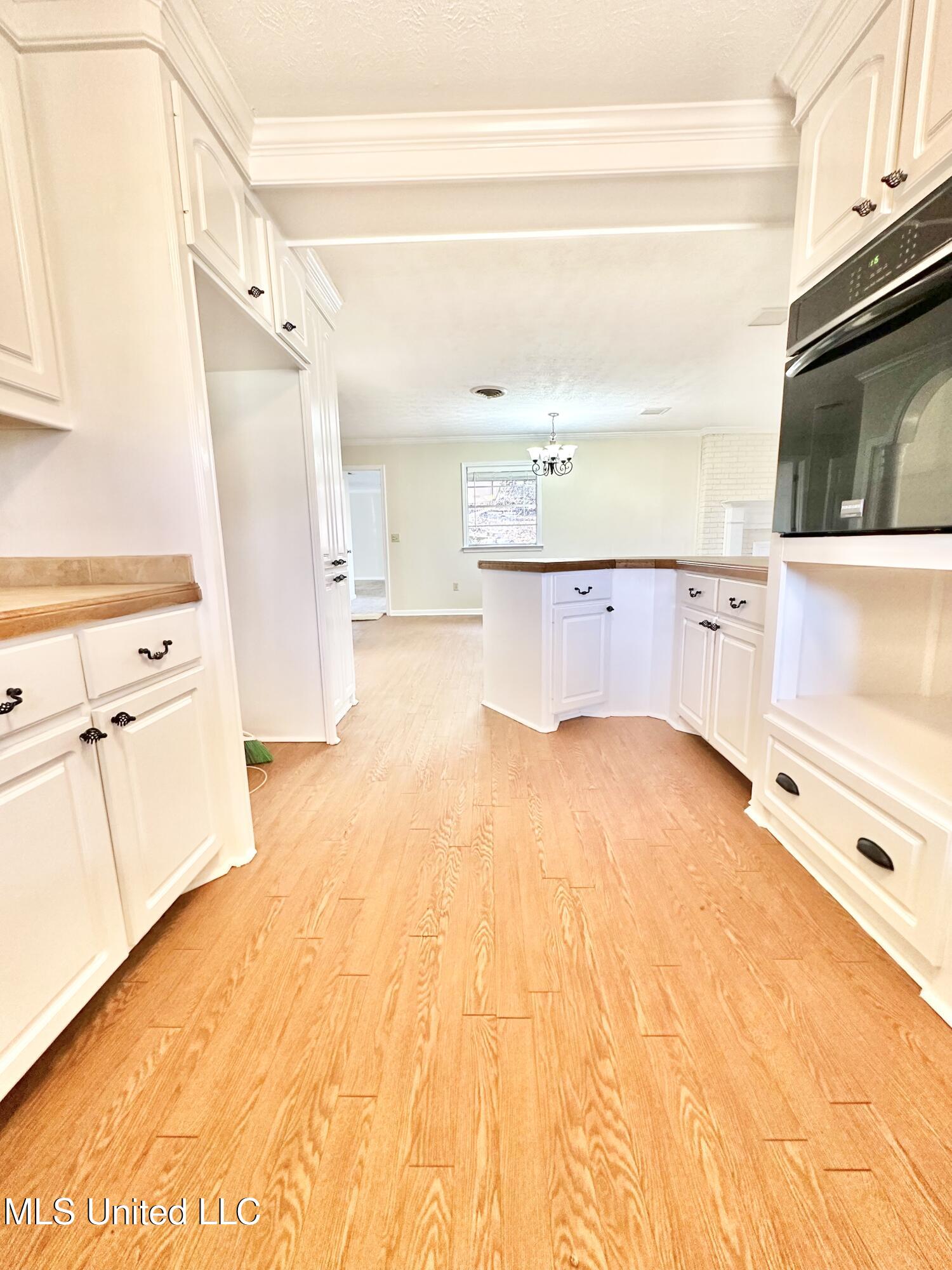 1002 Mark Drive Property Photo 15