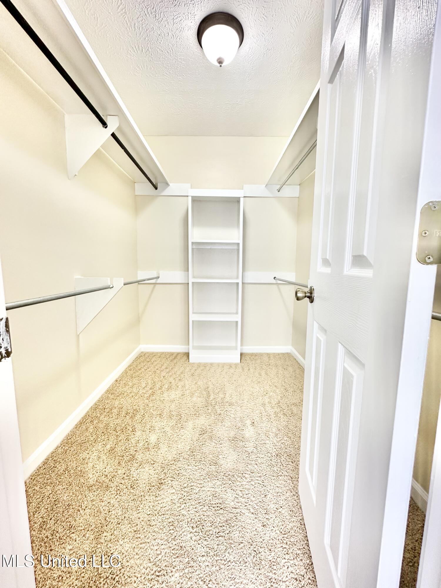 1002 Mark Drive Property Photo 21