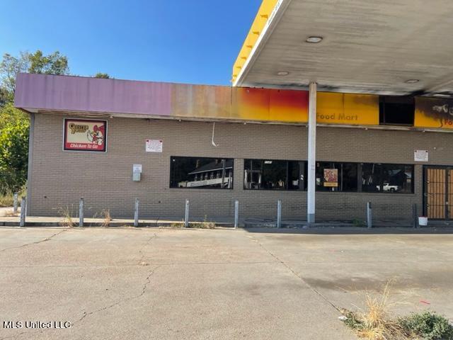 1141 University Boulevard Property Photo 6