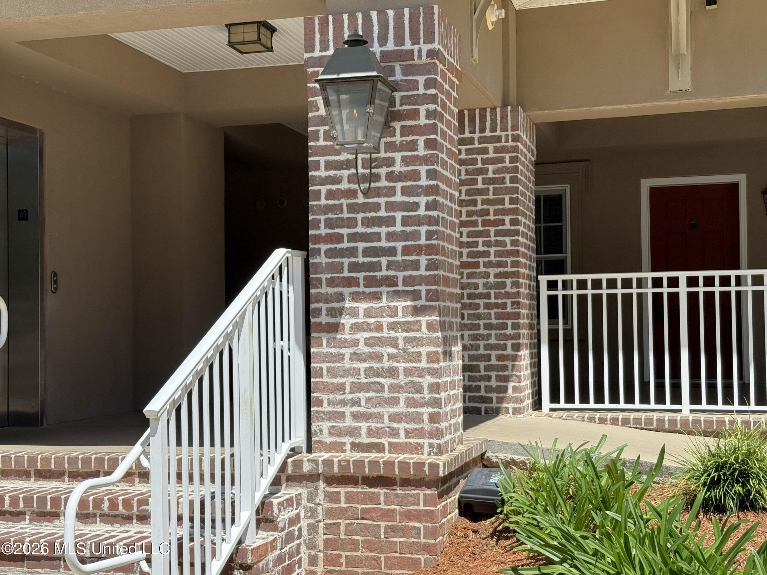 414 Elegans Court Property Photo 7