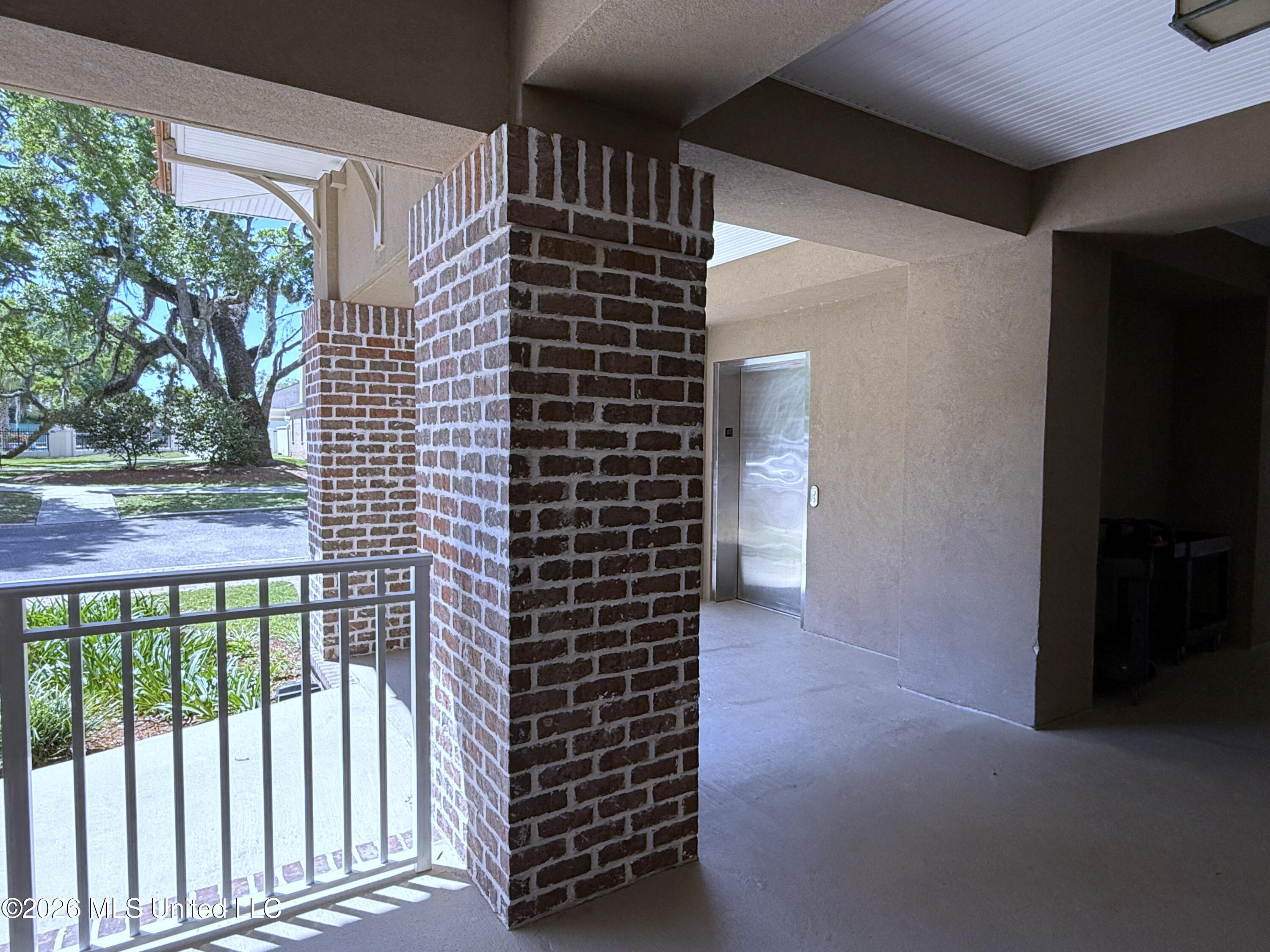 414 Elegans Court Property Photo 8