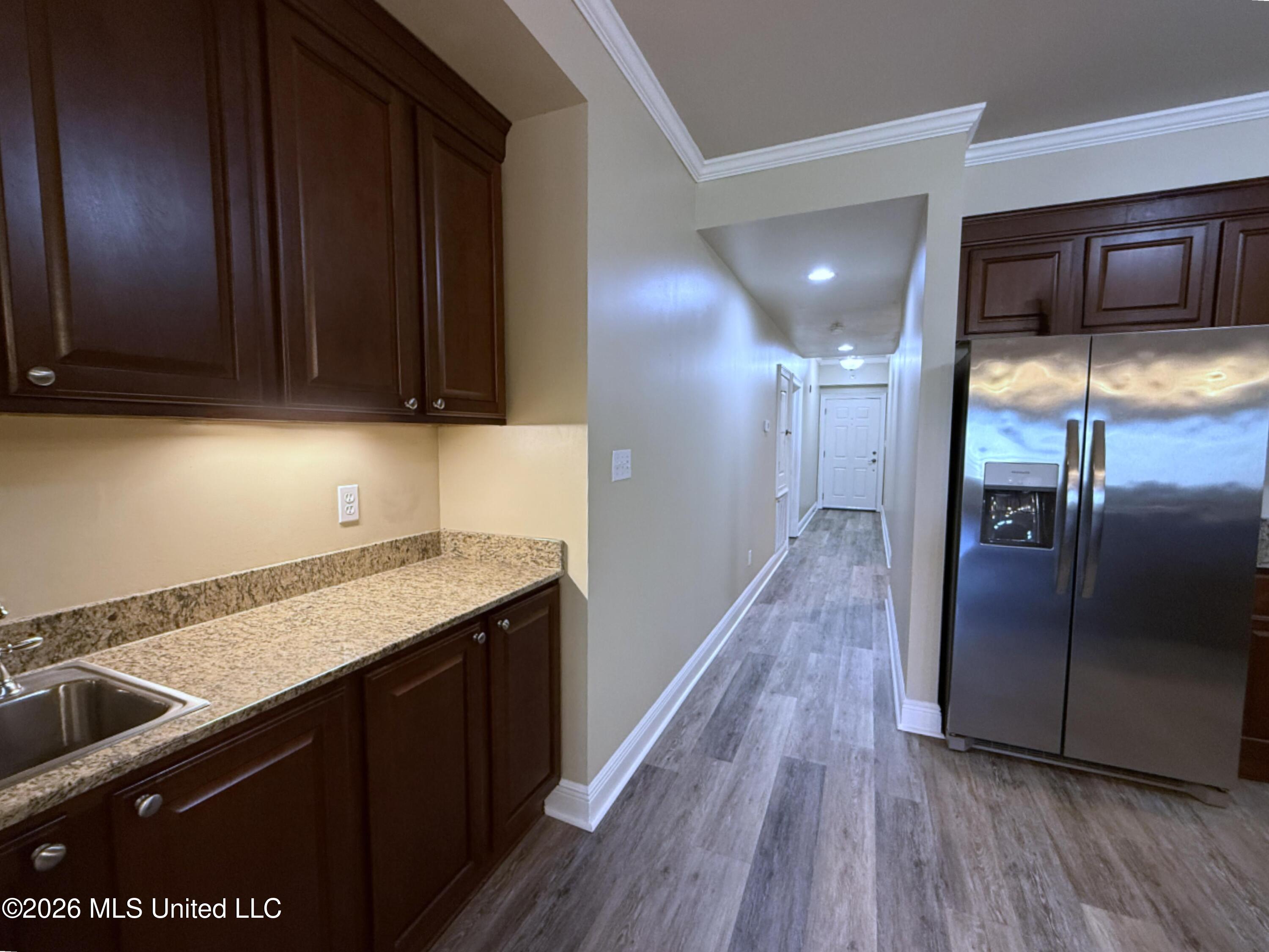 414 Elegans Court Property Photo 12