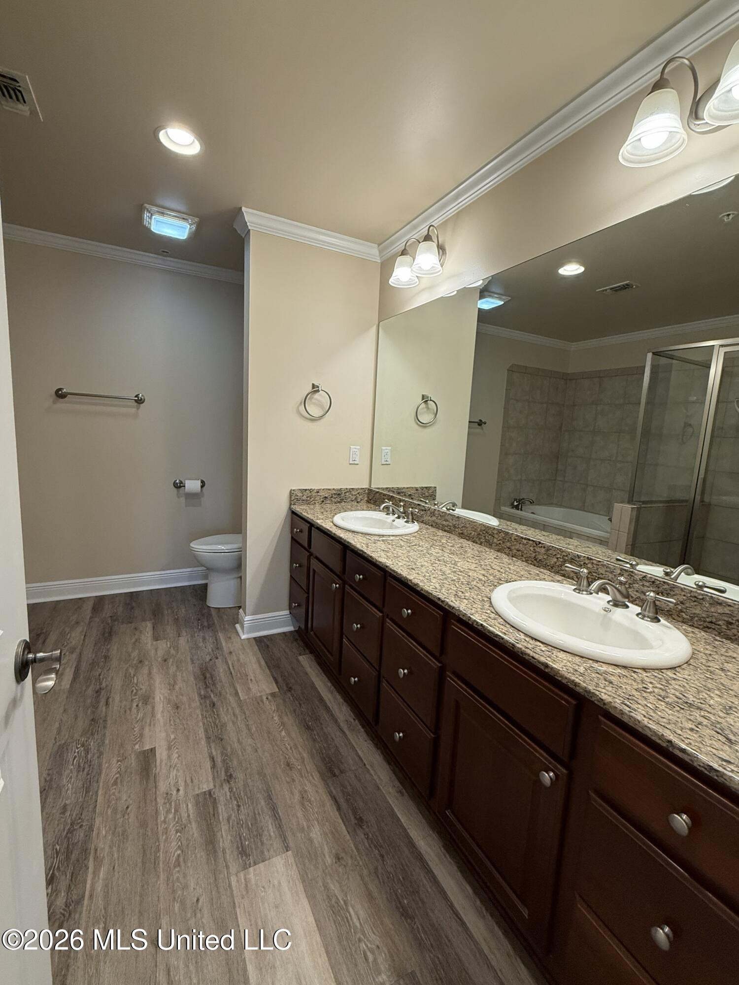 414 Elegans Court Property Photo 27