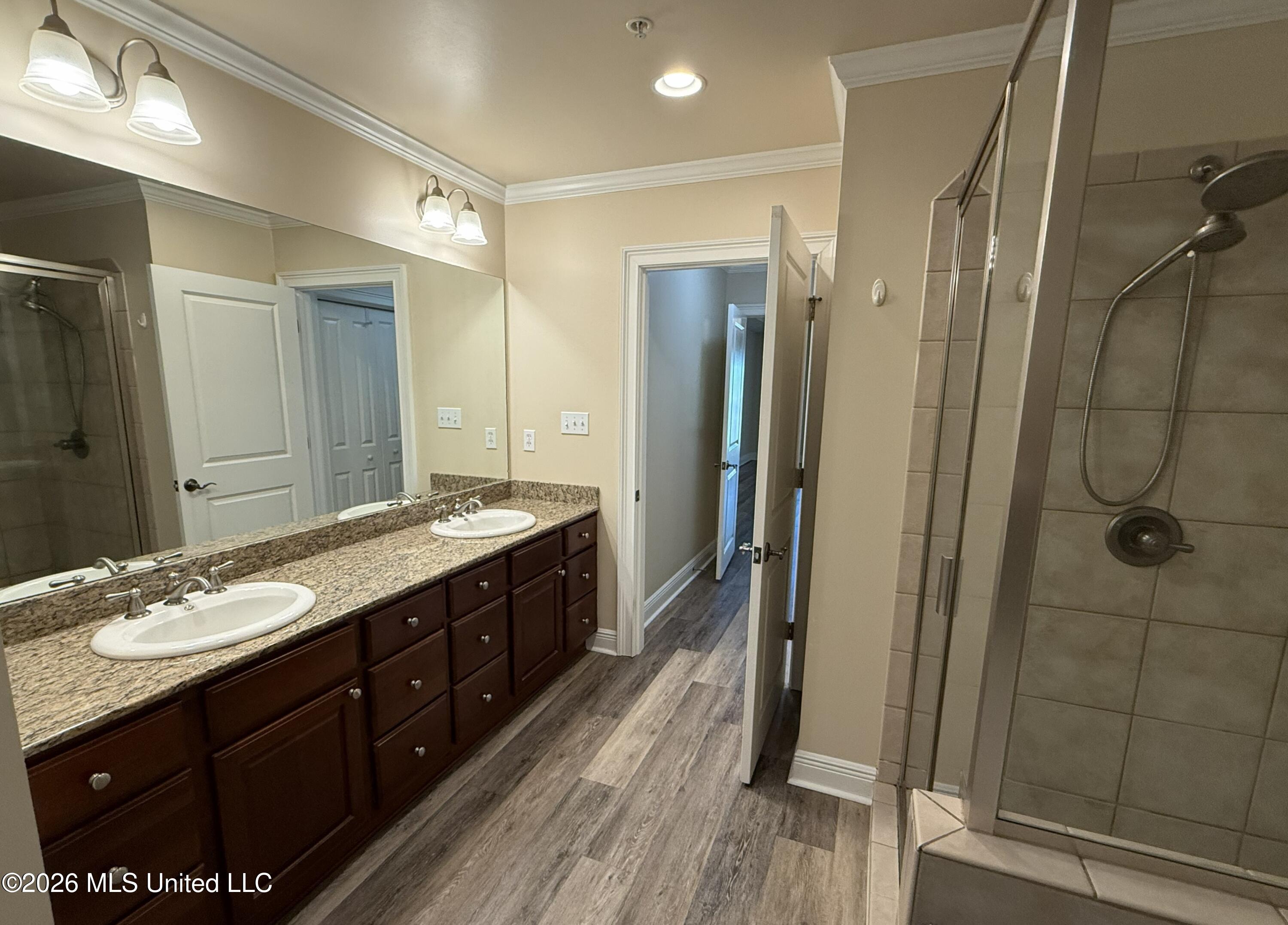 414 Elegans Court Property Photo 29