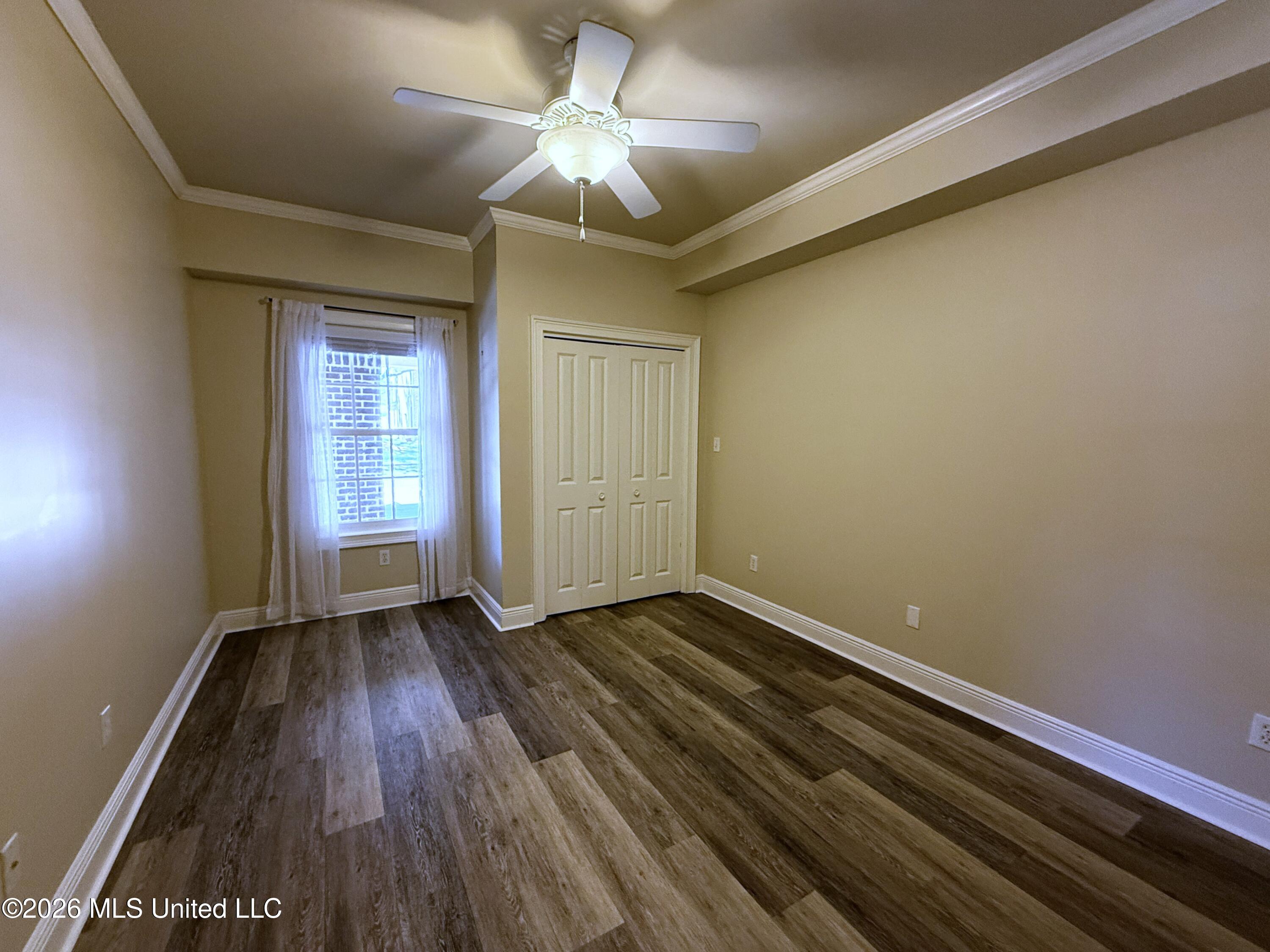 414 Elegans Court Property Photo 32