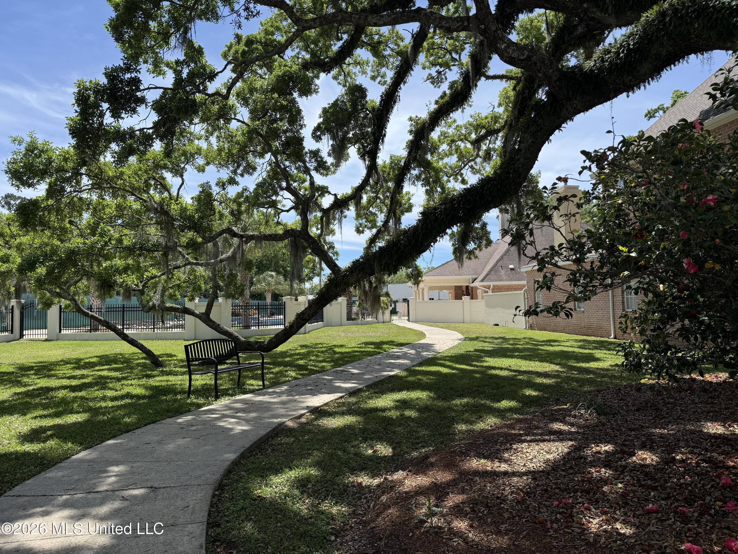 414 Elegans Court Property Photo 37