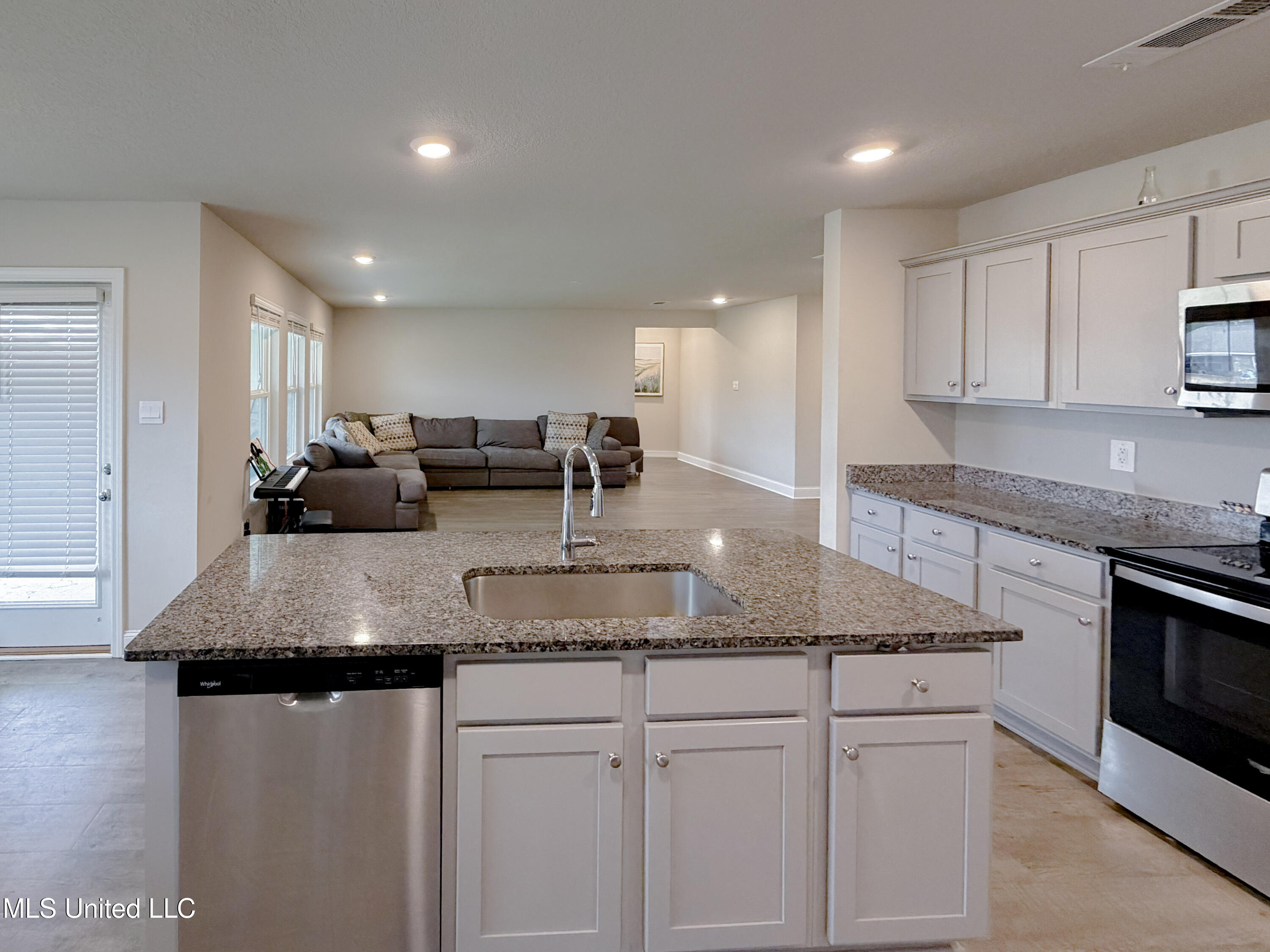 125 Mulberry Drive Property Photo 16