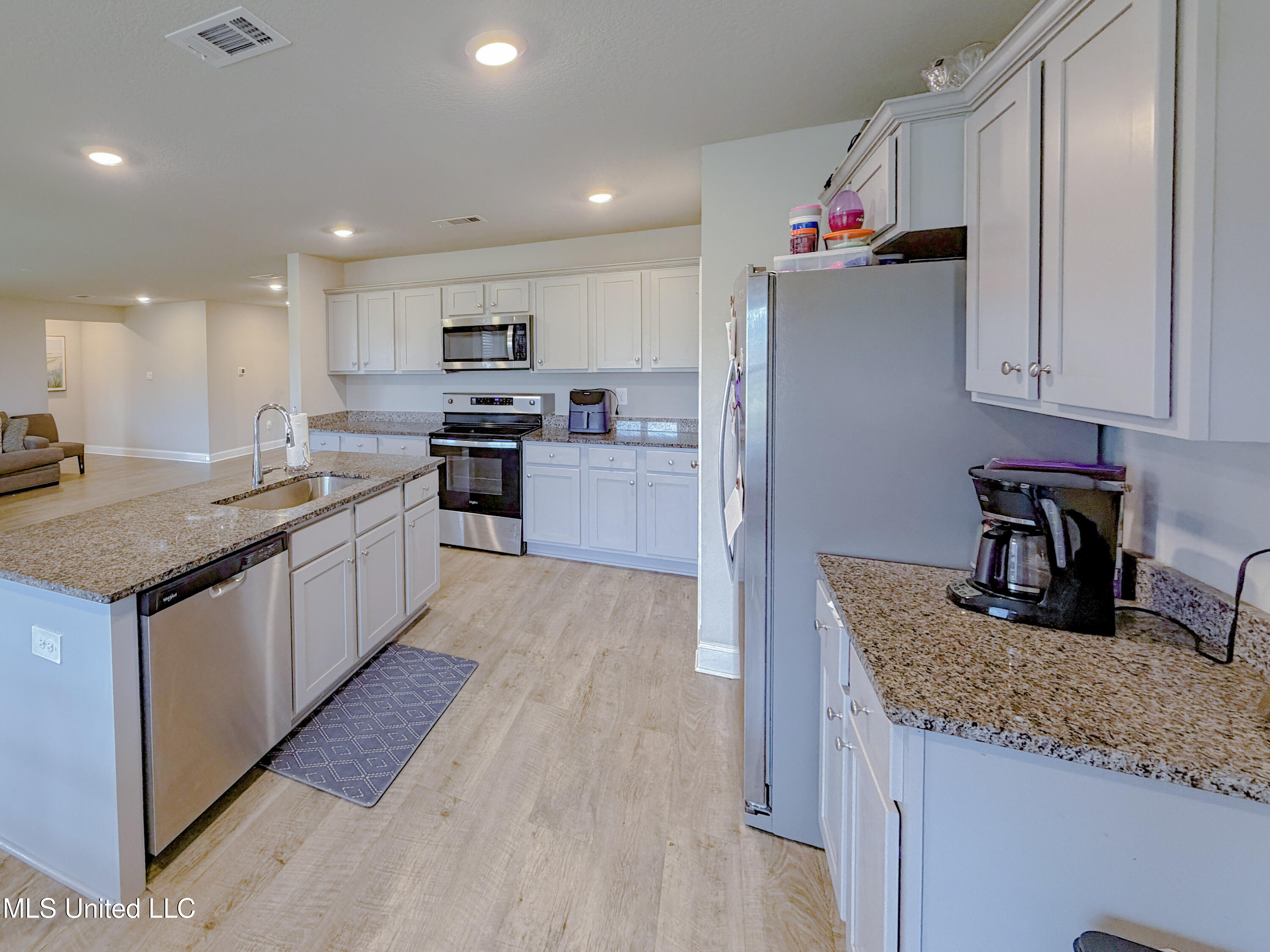 125 Mulberry Drive Property Photo 17