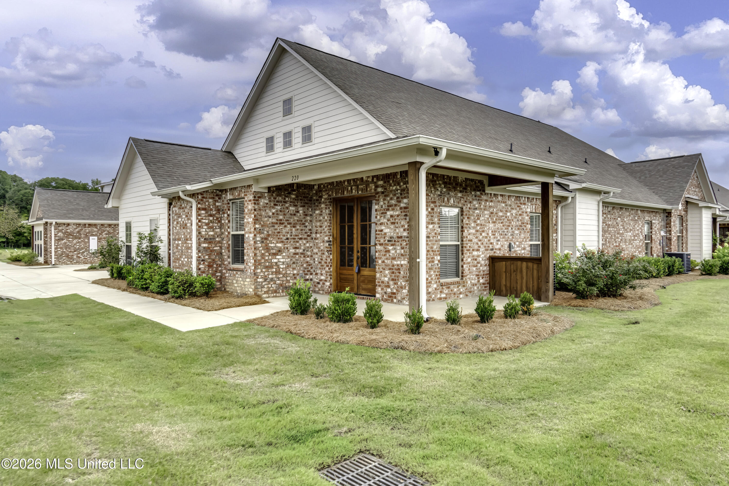 220 Freedom Ring Drive Property Photo 2