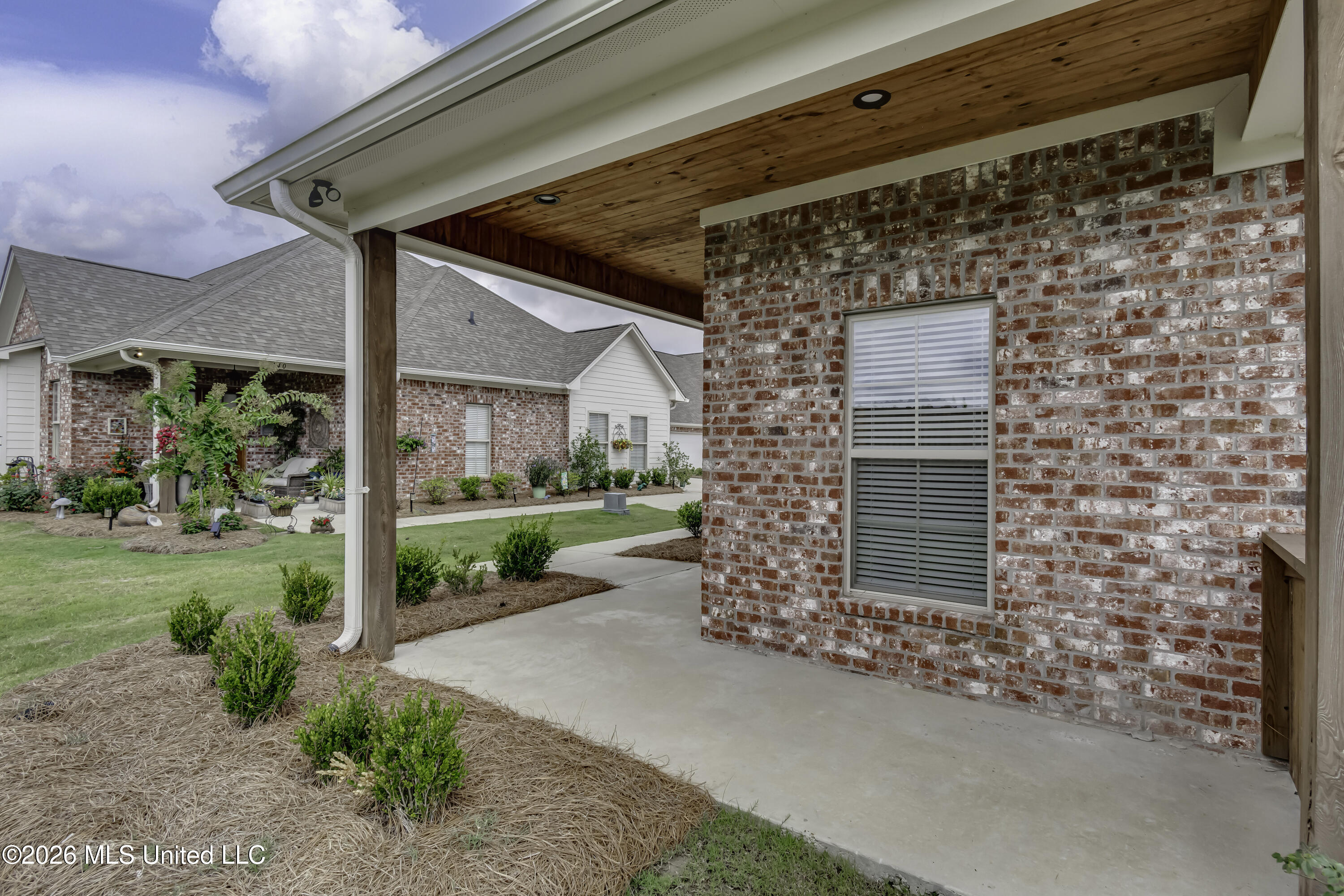 220 Freedom Ring Drive Property Photo 4