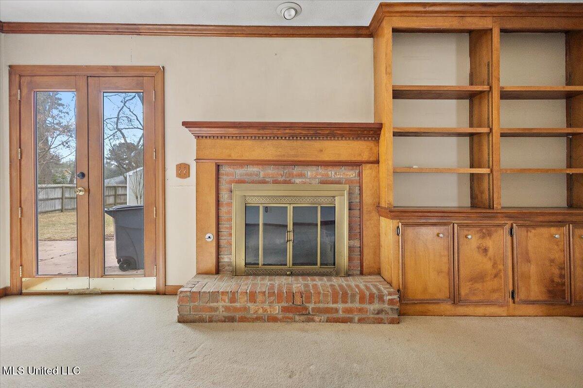 200 Hawthorne Drive Property Photo 13
