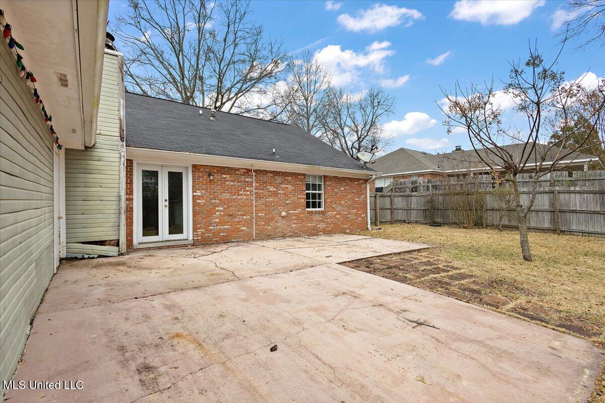 200 Hawthorne Drive Property Photo 31