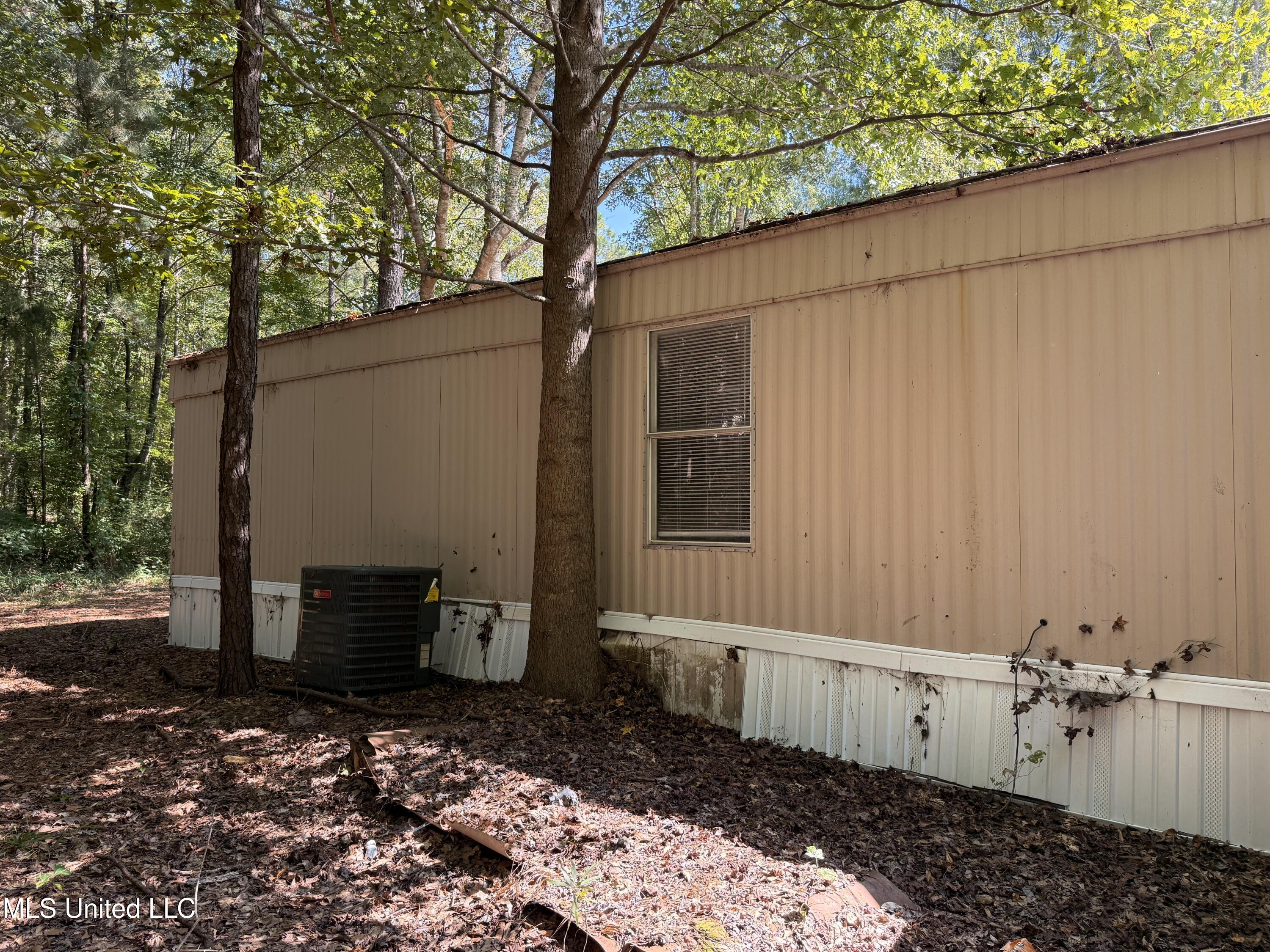 505 Hillview Court Property Photo 13