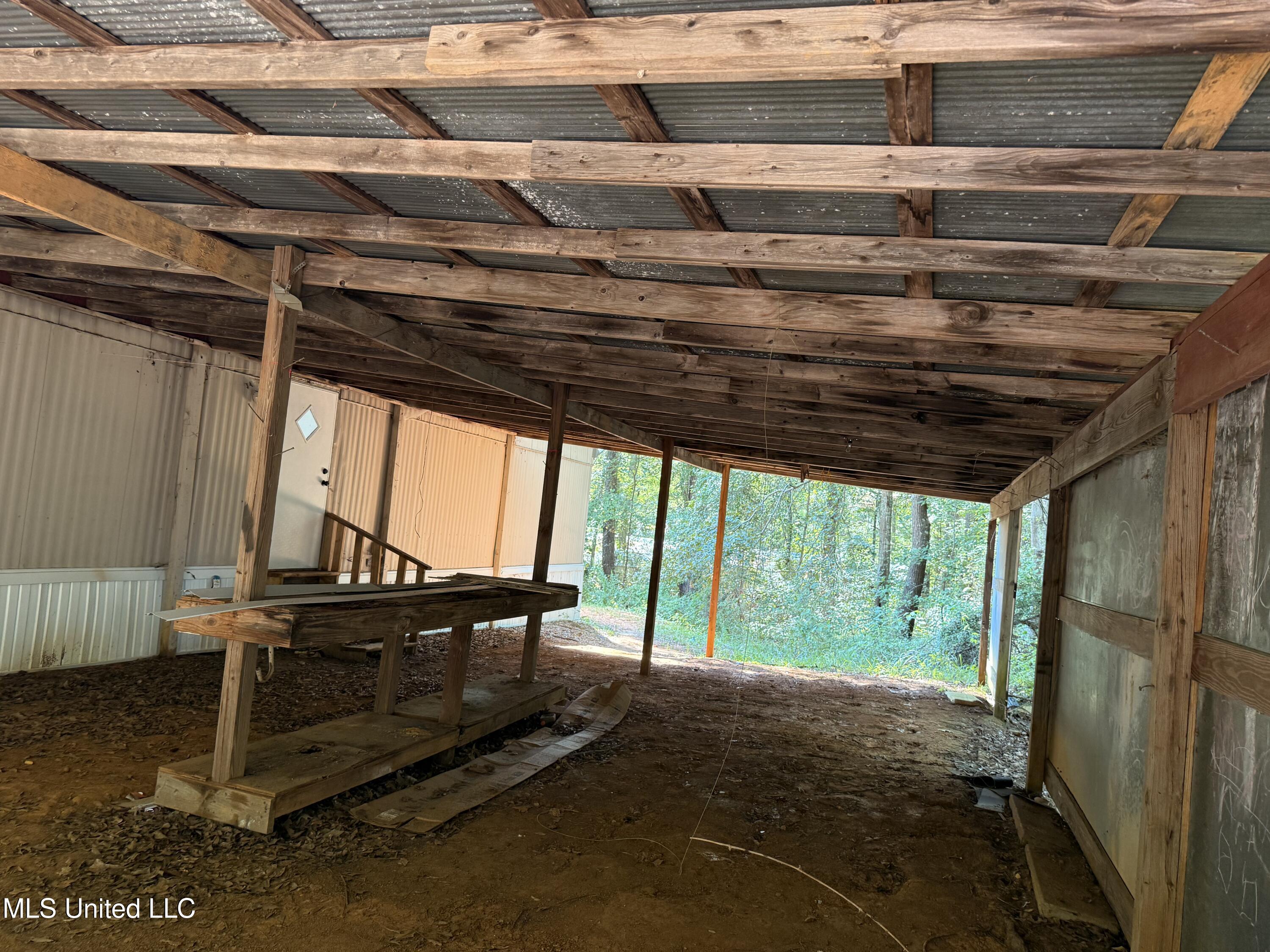 505 Hillview Court Property Photo 14