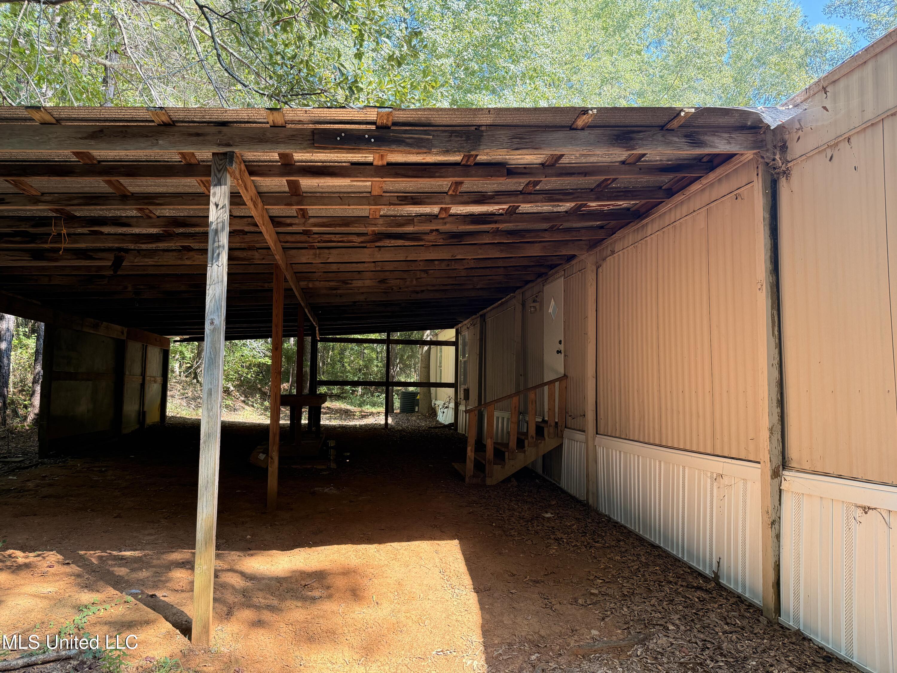 505 Hillview Court Property Photo 15