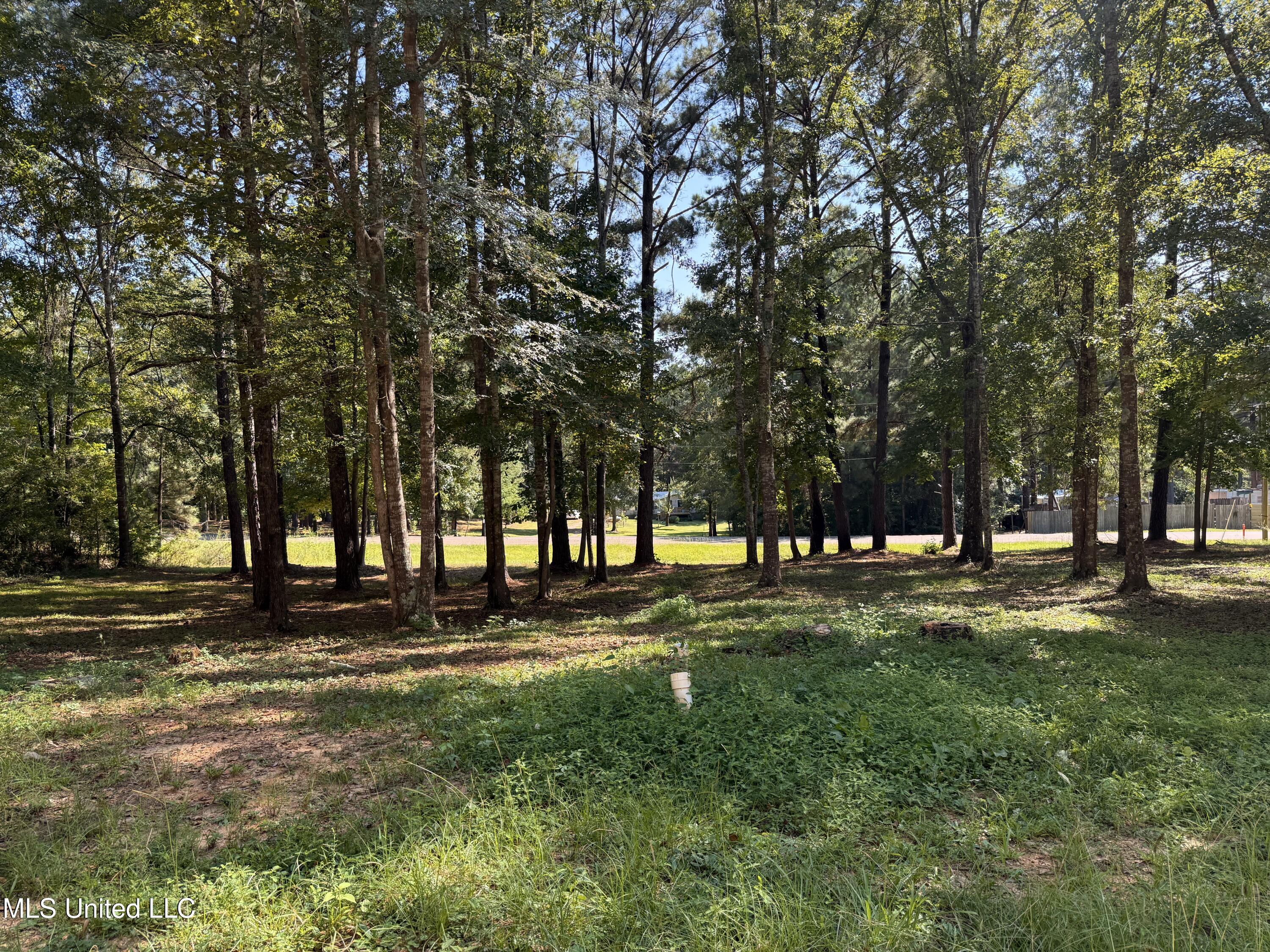 505 Hillview Court Property Photo 16