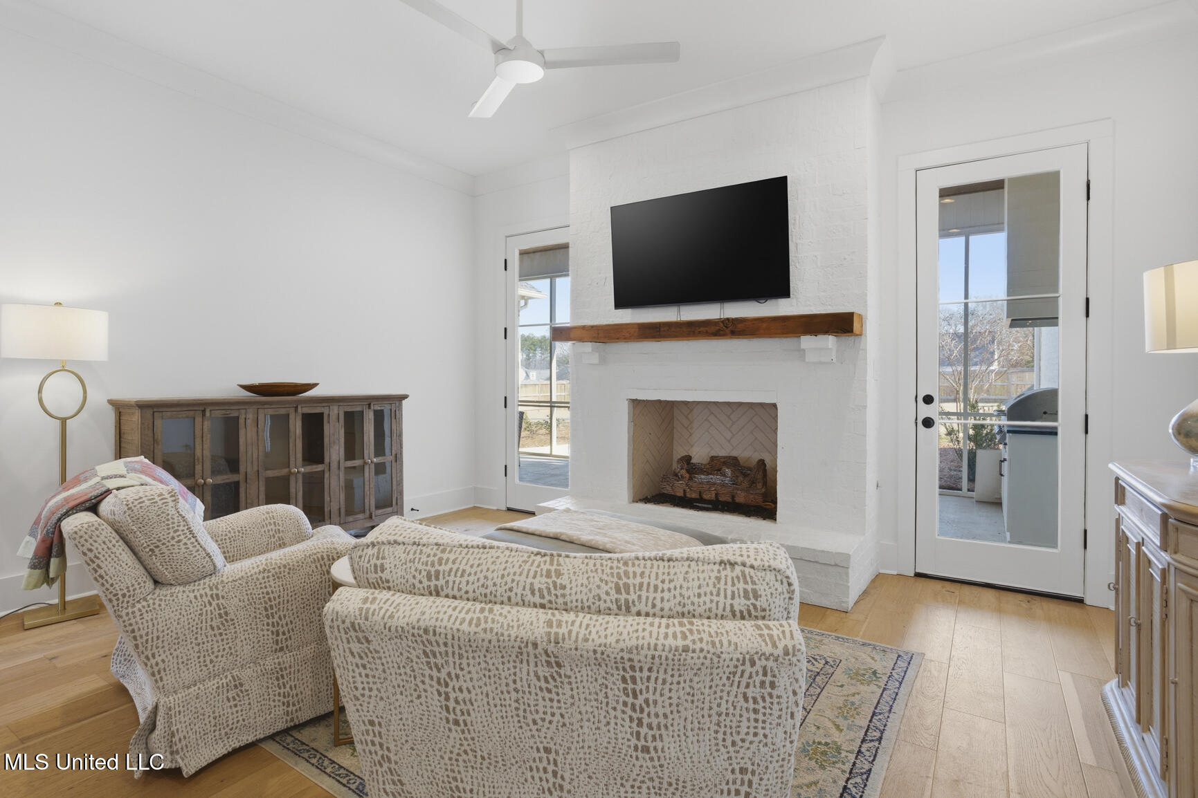 703 Ivywood Court Property Photo 17