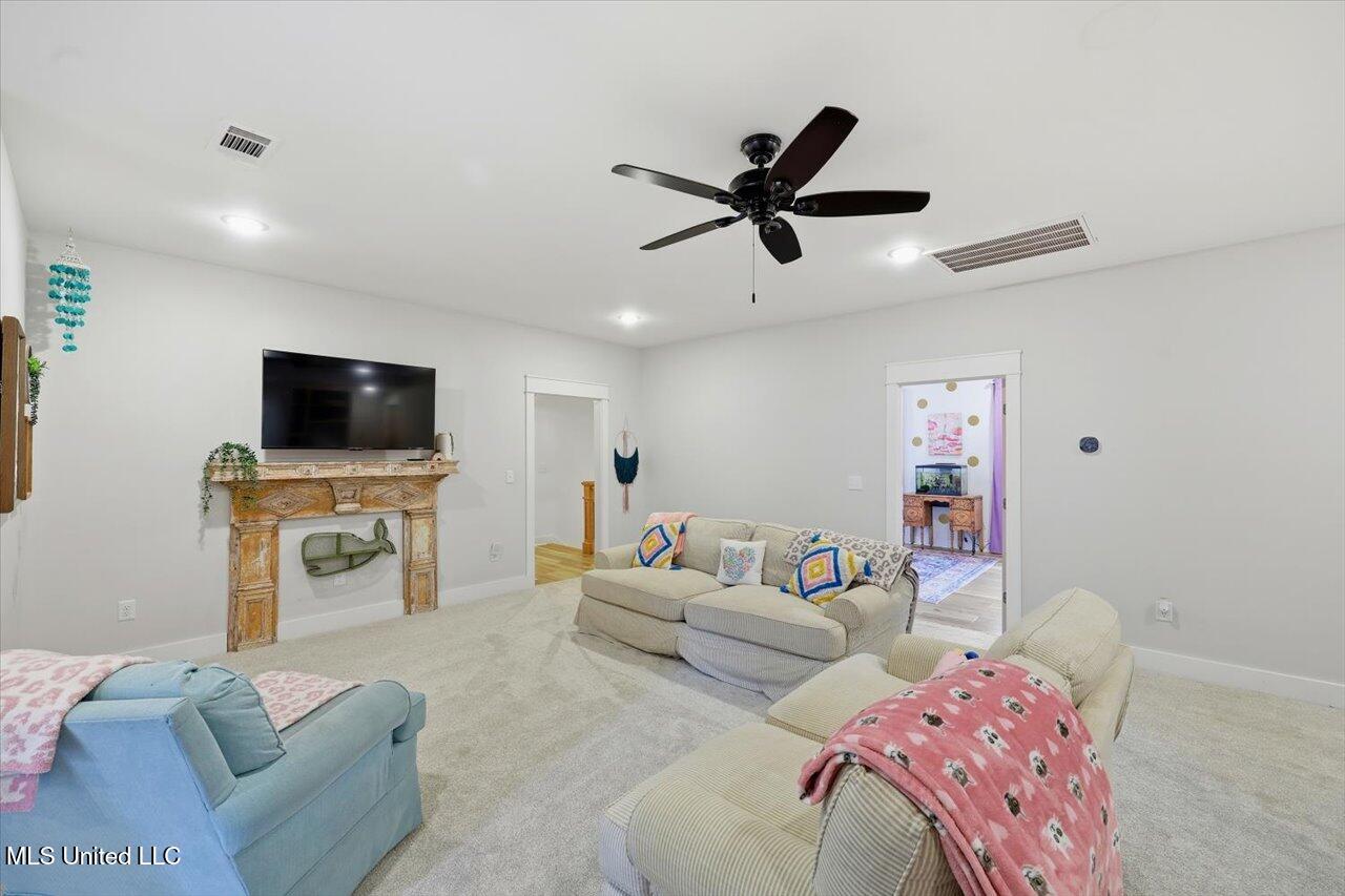 1503 Ainsworth Road Property Photo 28