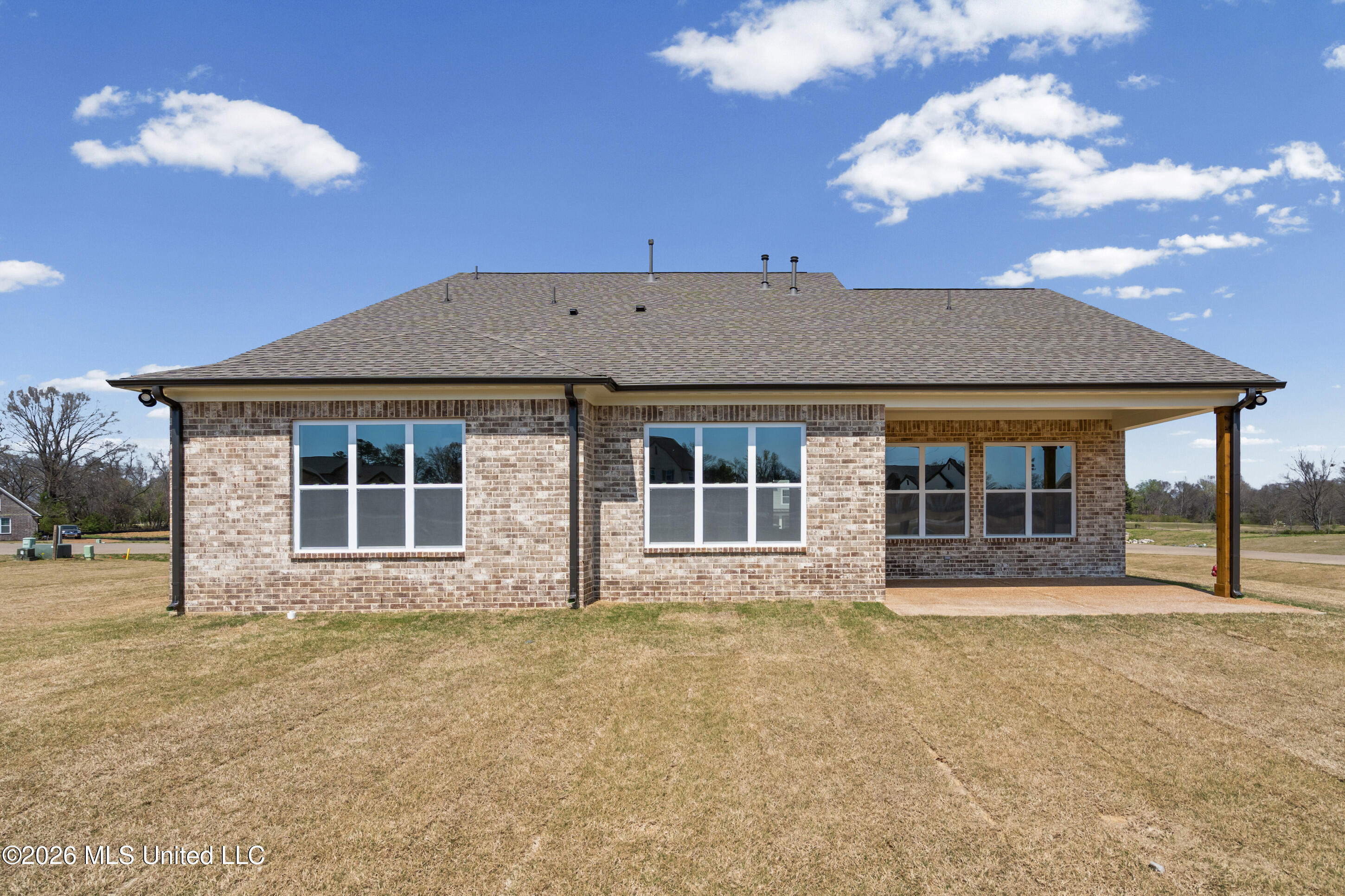 9135 Cedar Barn Cove Property Photo 26