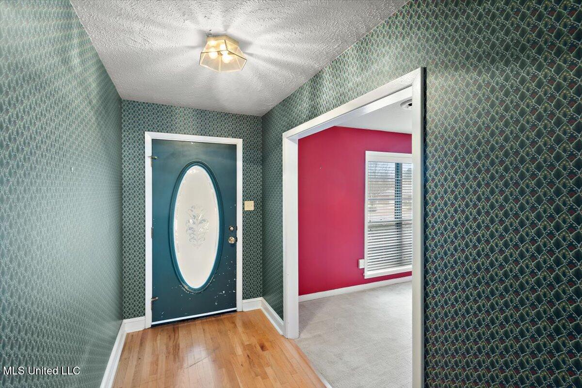 43 Stonegate Drive Property Photo 5
