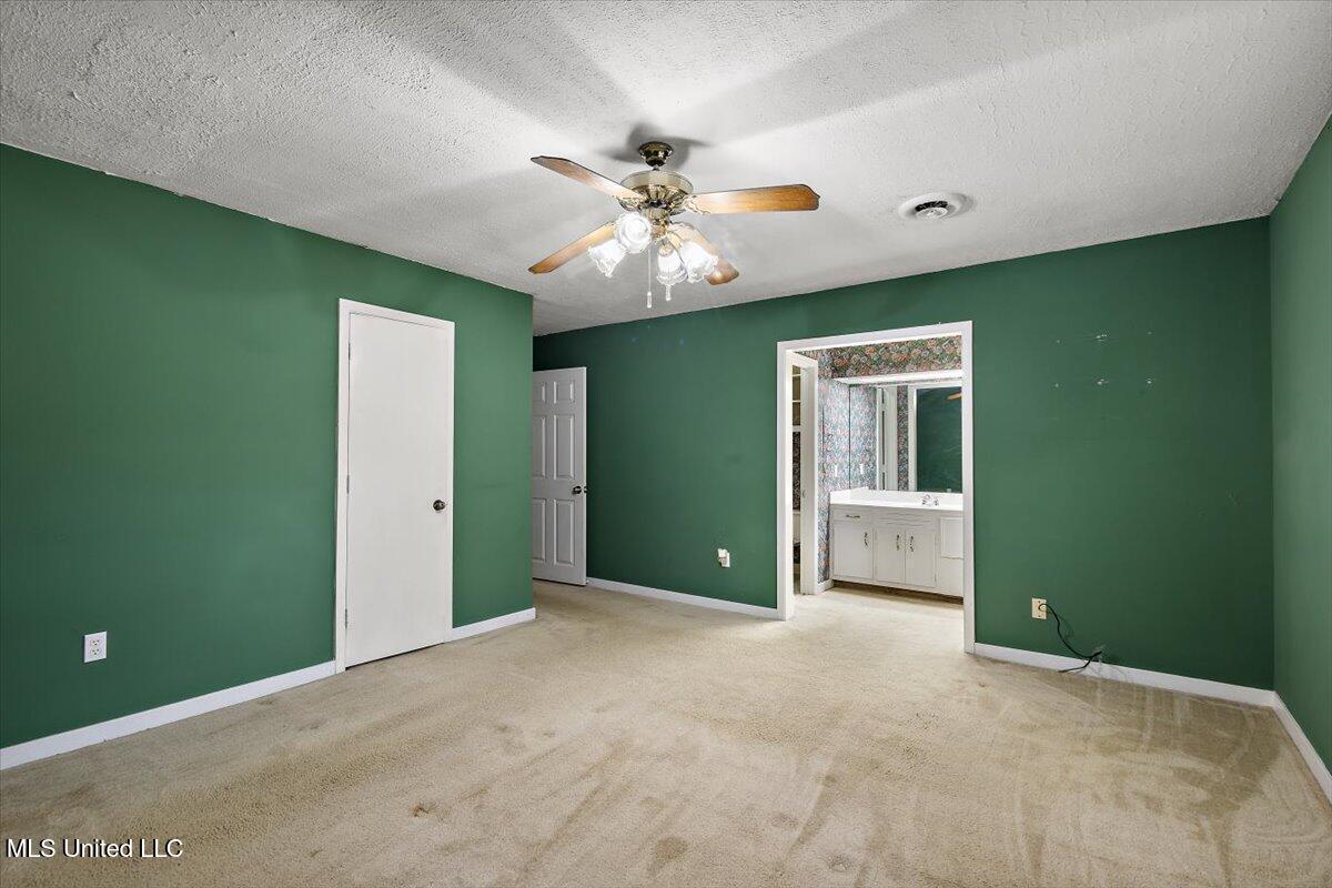 43 Stonegate Drive Property Photo 22