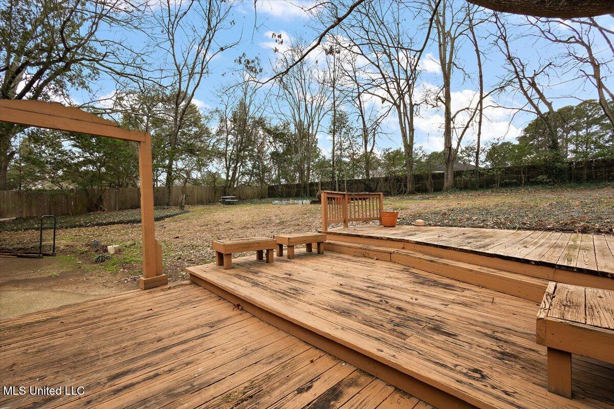 43 Stonegate Drive Property Photo 33