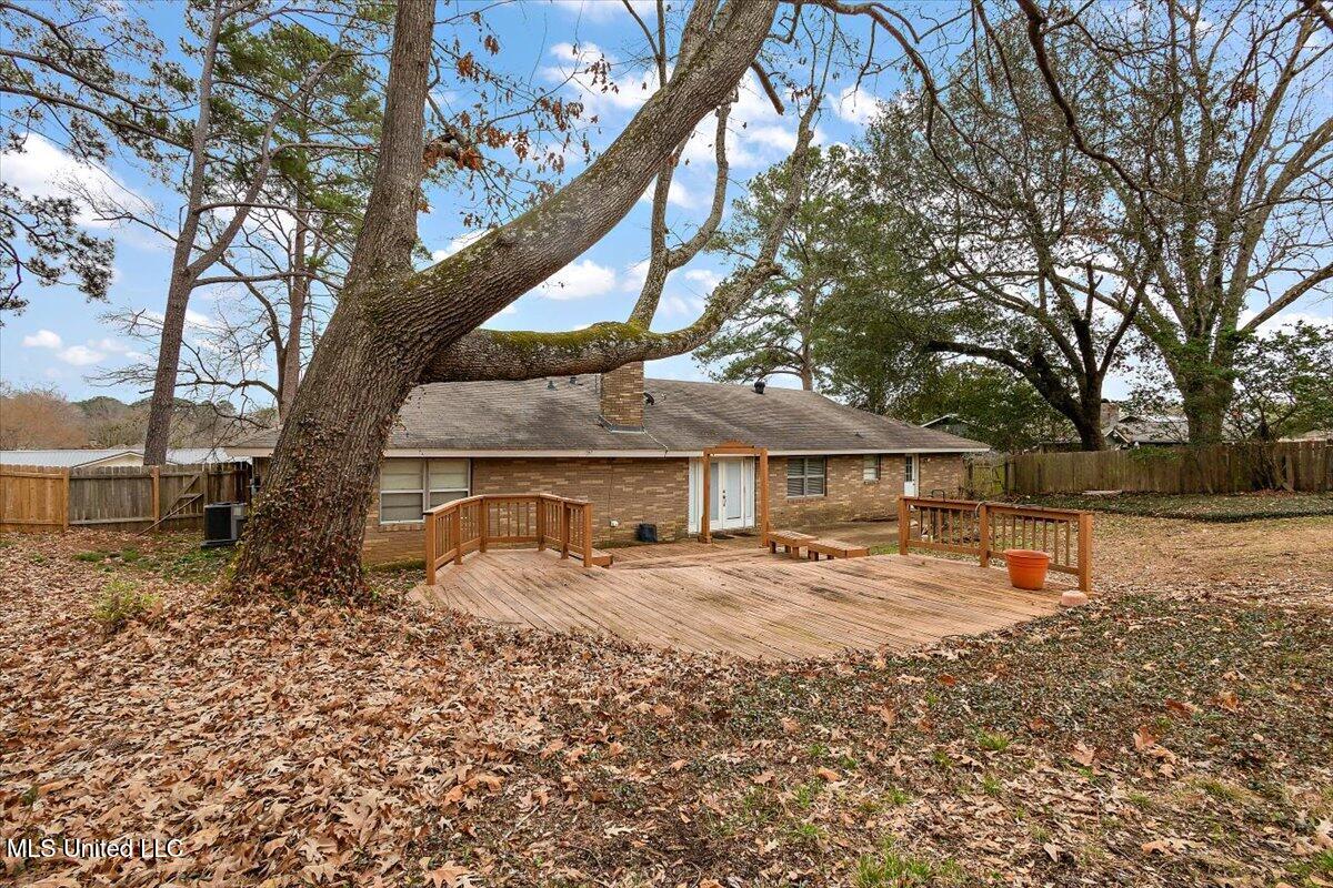43 Stonegate Drive Property Photo 35