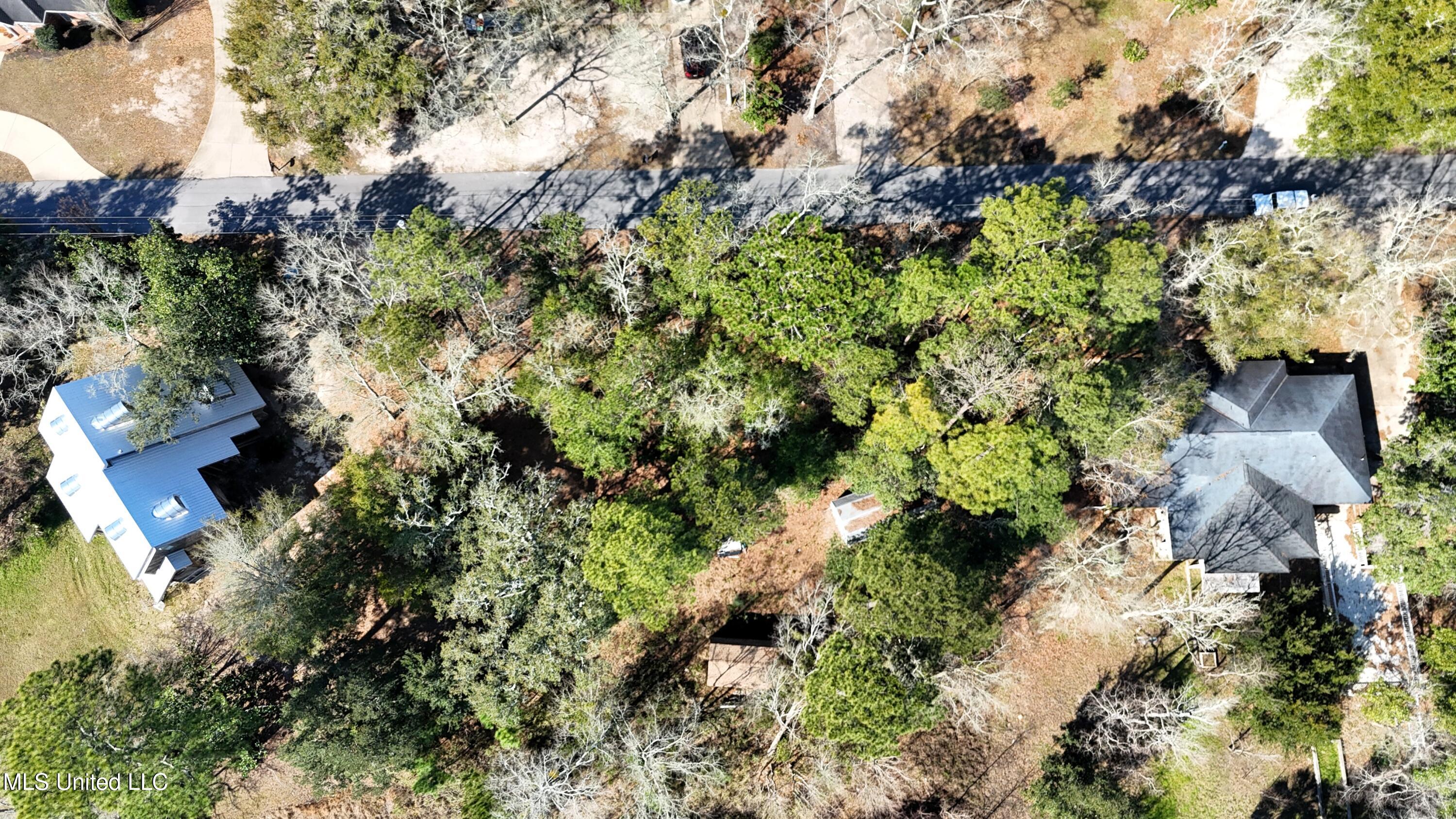 Robert Hiram Drive Property Photo 13