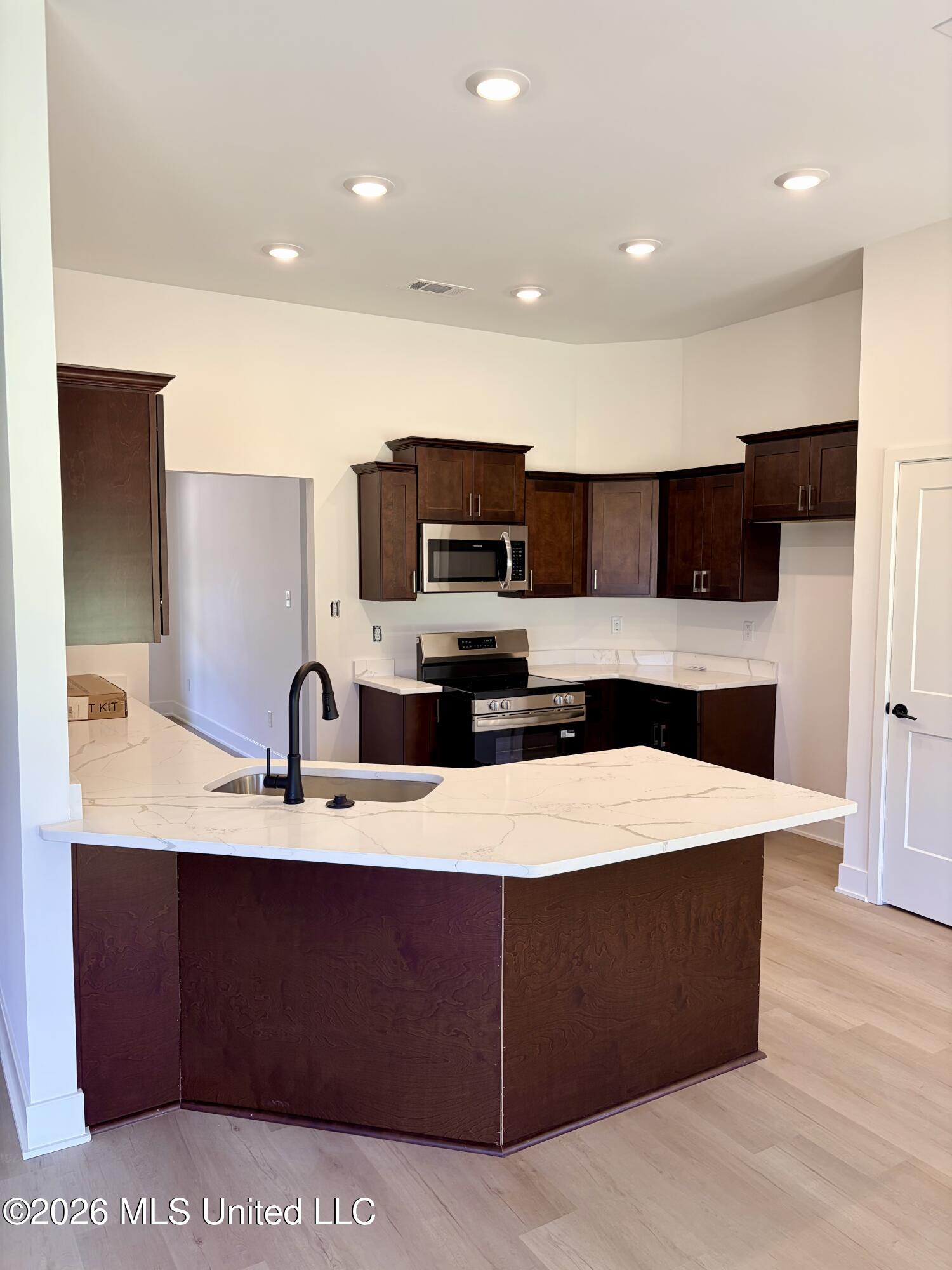 60 Farley Road Property Photo 6
