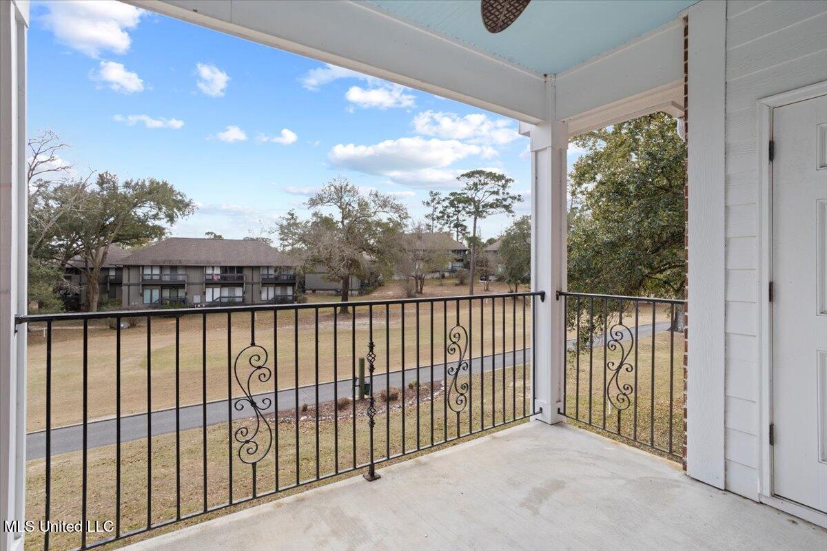 204 Fairway Villas Property Photo 41
