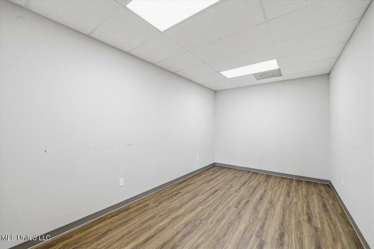 1488 Industrial Drive Property Photo 6