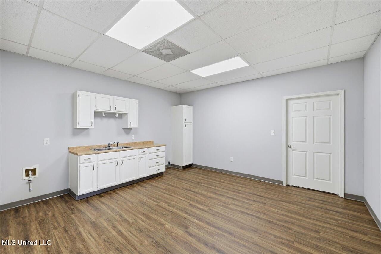 1488 Industrial Drive Property Photo 15