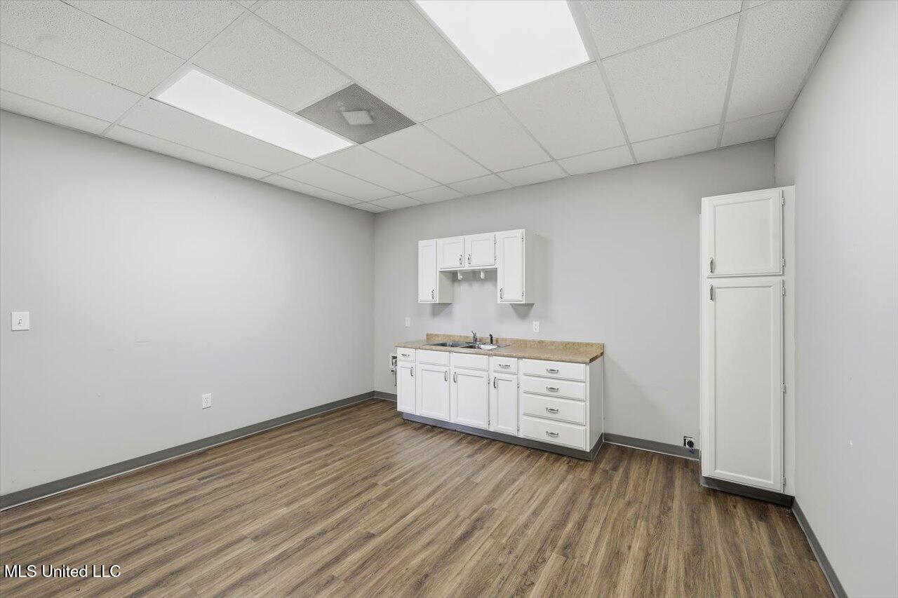 1488 Industrial Drive Property Photo 16