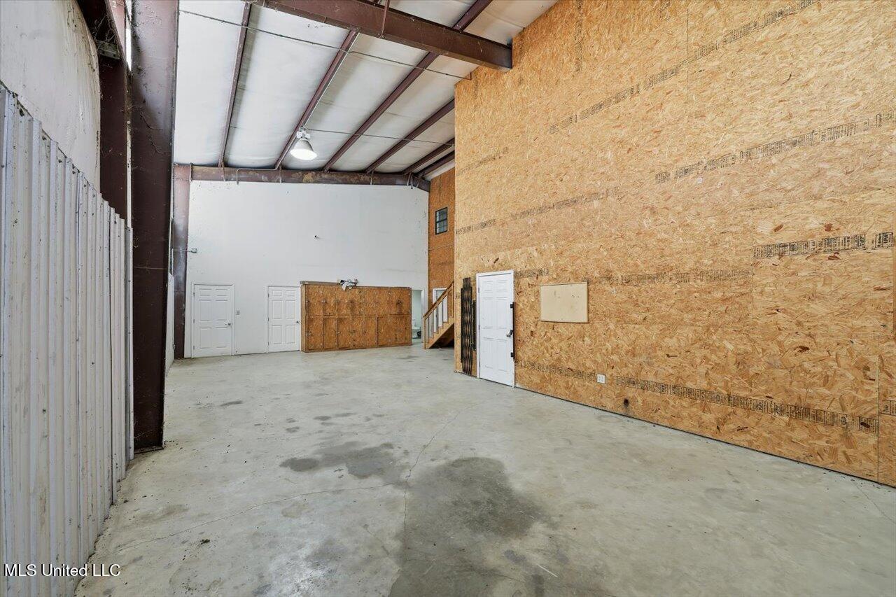 1488 Industrial Drive Property Photo 20