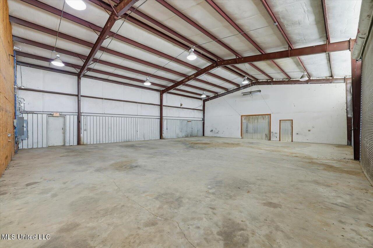 1488 Industrial Drive Property Photo 21