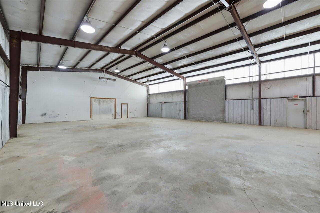 1488 Industrial Drive Property Photo 23