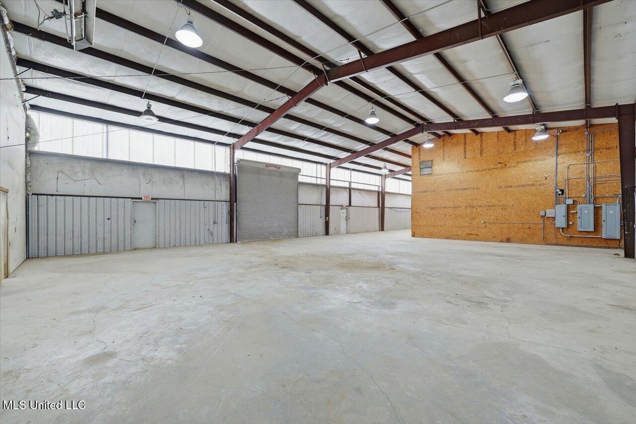 1488 Industrial Drive Property Photo 25