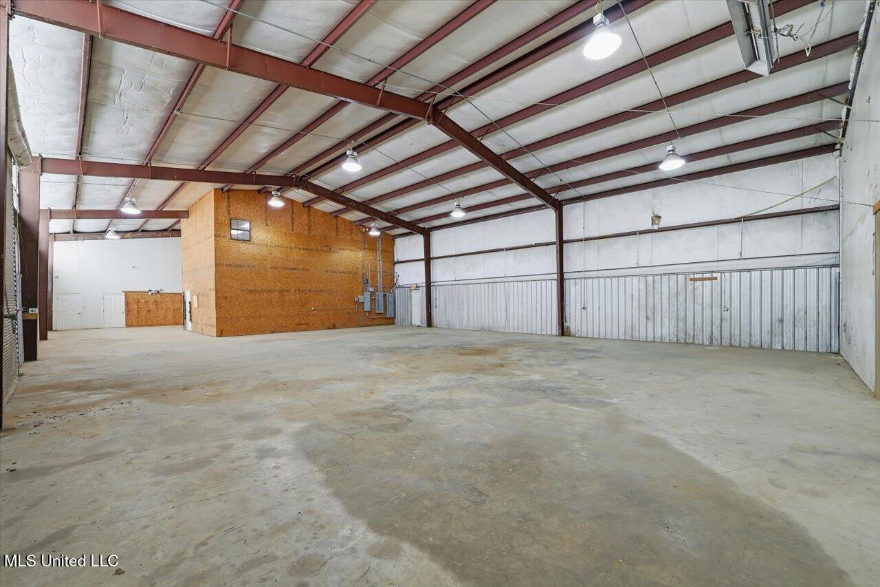 1488 Industrial Drive Property Photo 26
