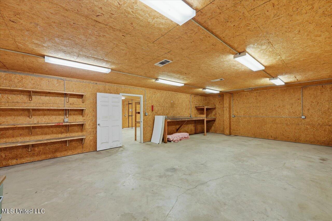 1488 Industrial Drive Property Photo 37