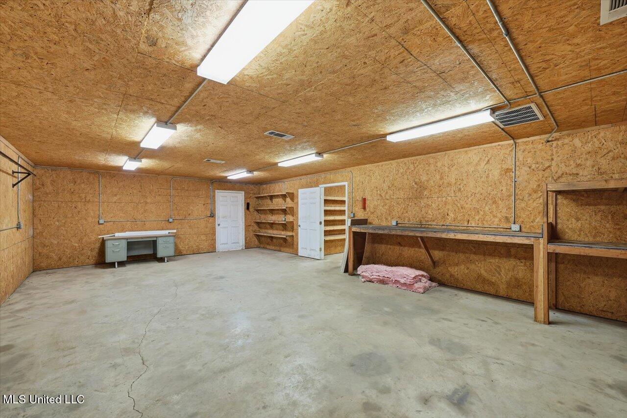 1488 Industrial Drive Property Photo 38