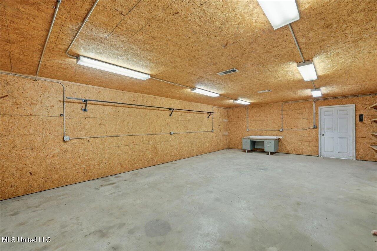 1488 Industrial Drive Property Photo 39