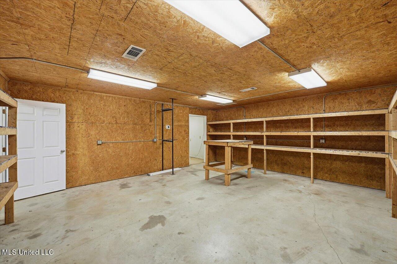 1488 Industrial Drive Property Photo 40