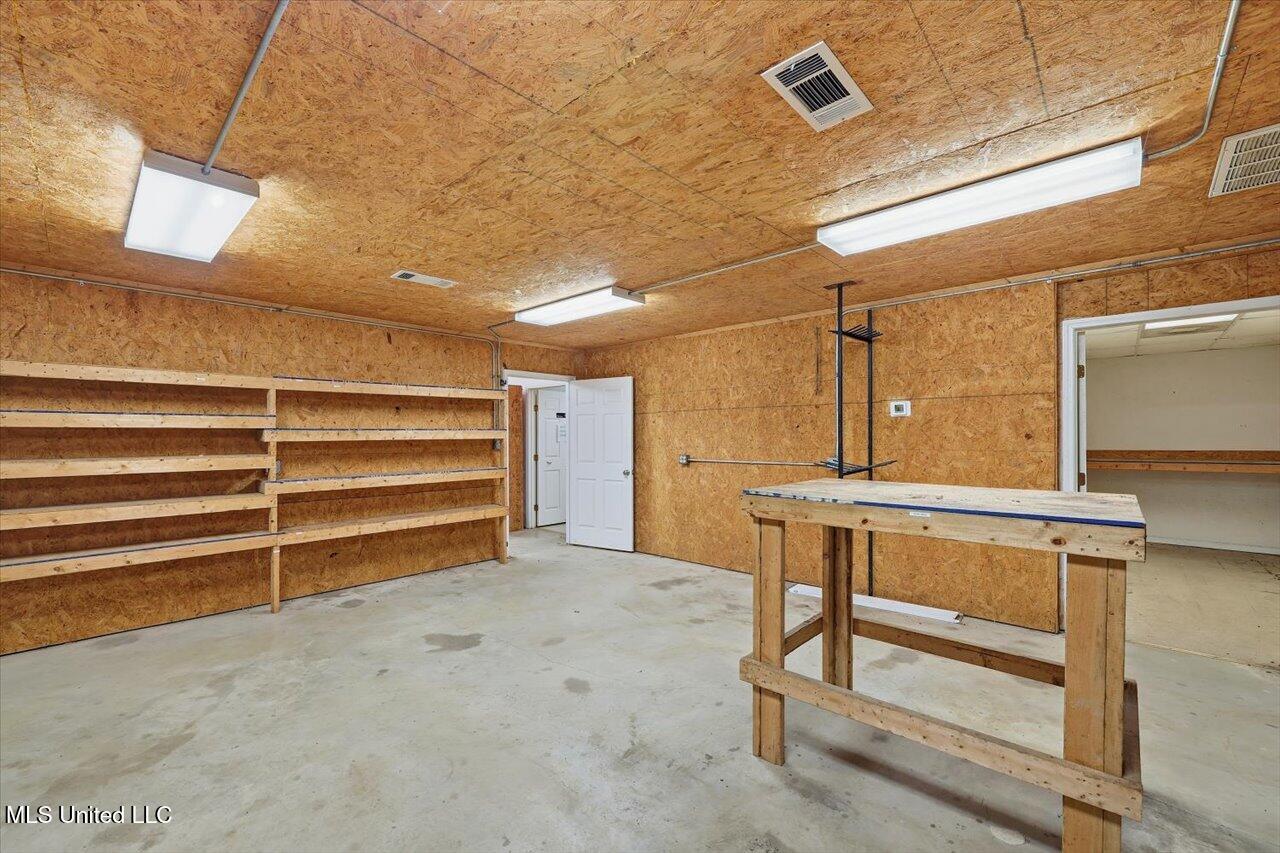 1488 Industrial Drive Property Photo 41